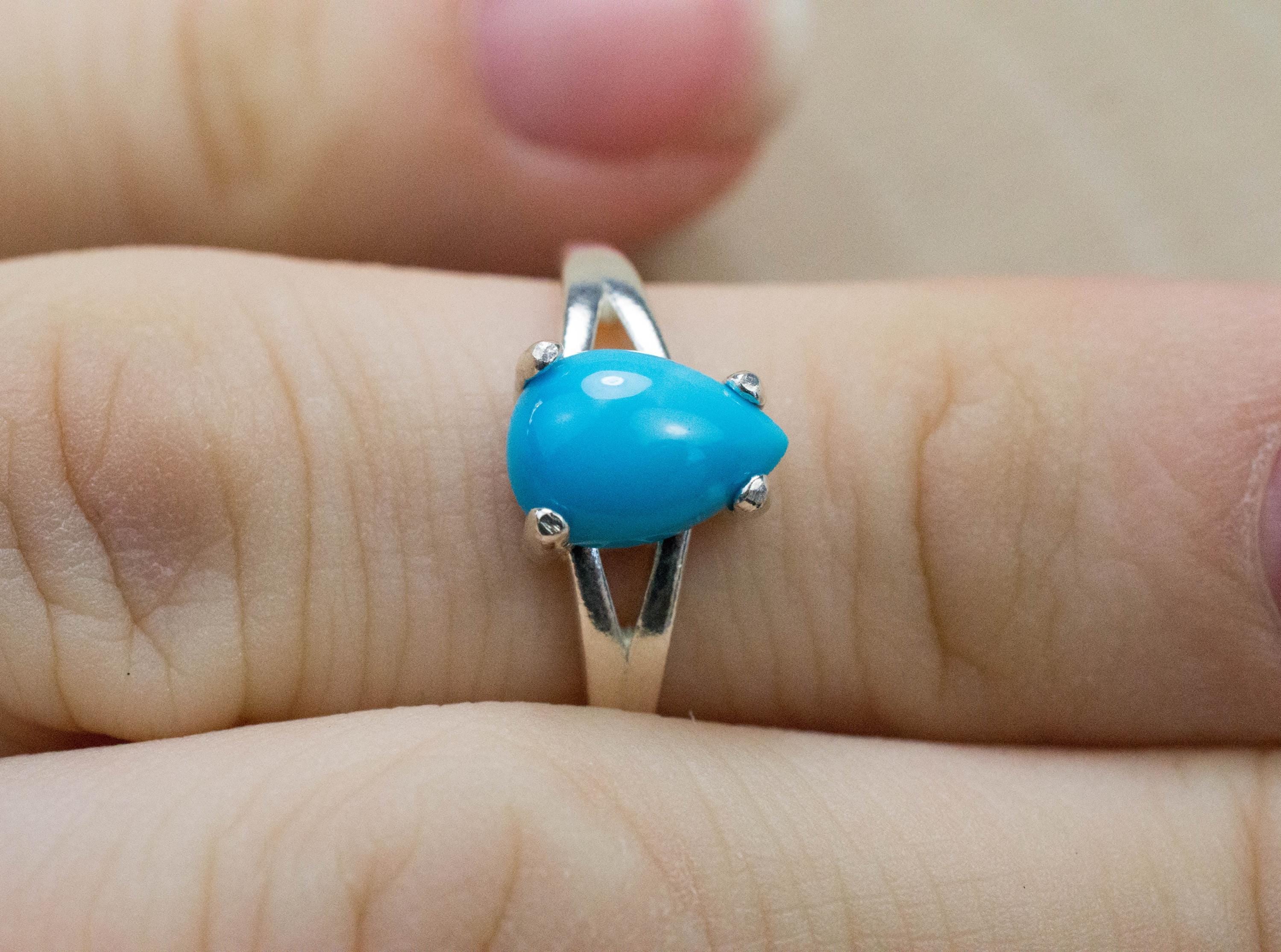 Turquoise Ring, Natural Arizona Kingman Turquoise; 1.570cts - Mark Oliver Gems