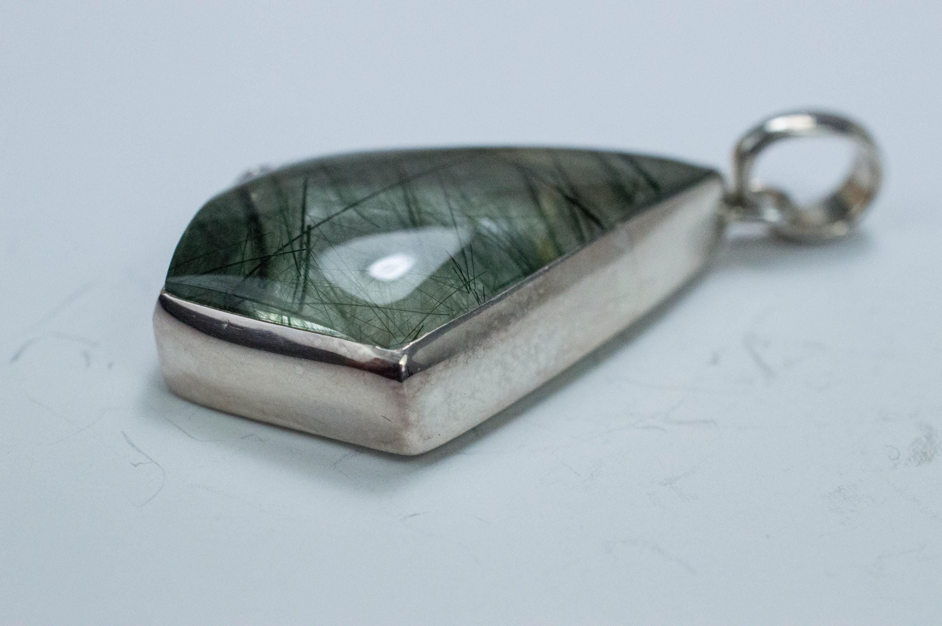 Edenite Quartz Pendant, Natural Untreated Madagascar Quartz; 19.170cts - Mark Oliver Gems
