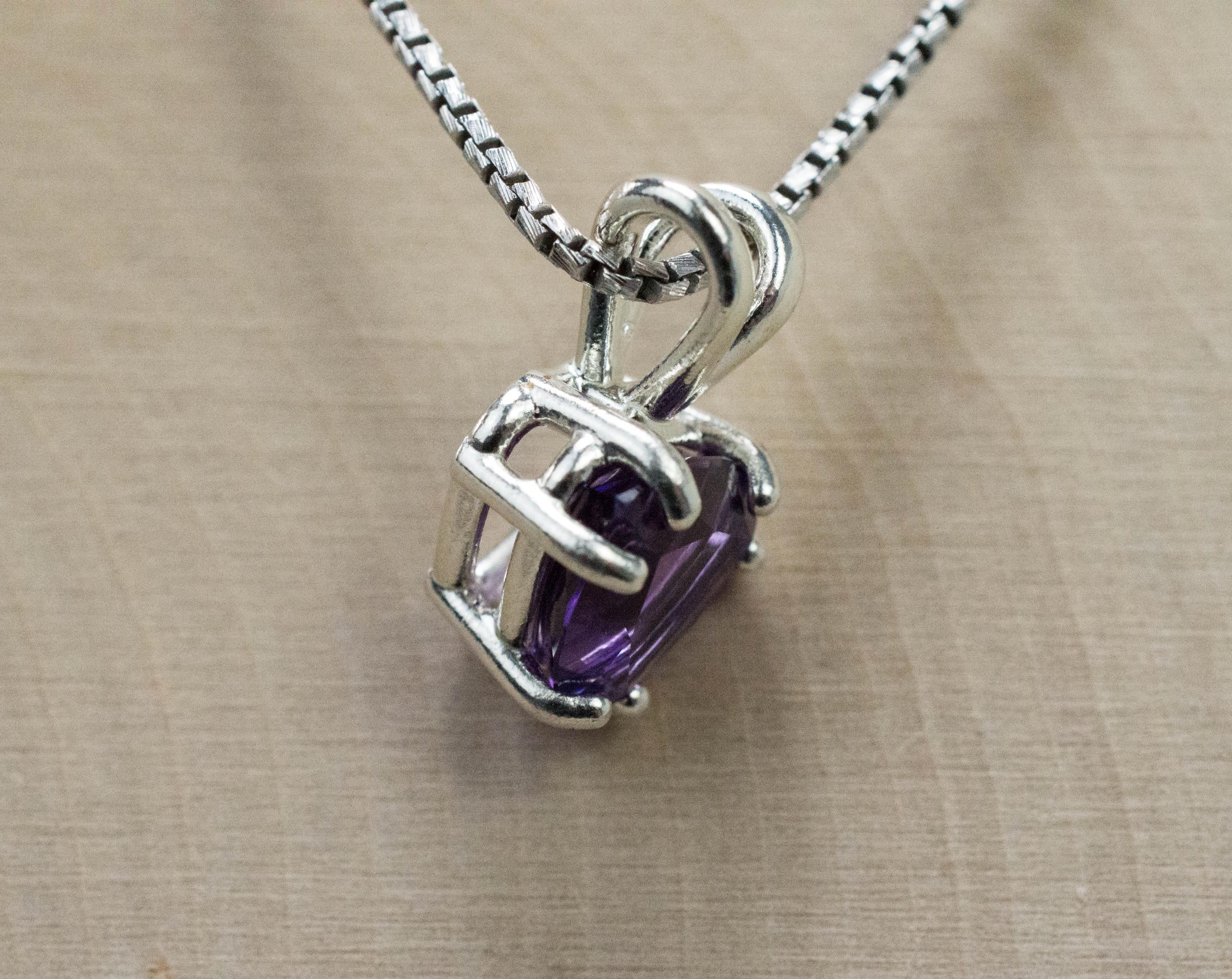 Amethyst Pendant, Natural Untreated Uruguay Amethyst; 2.285cts - Mark Oliver Gems