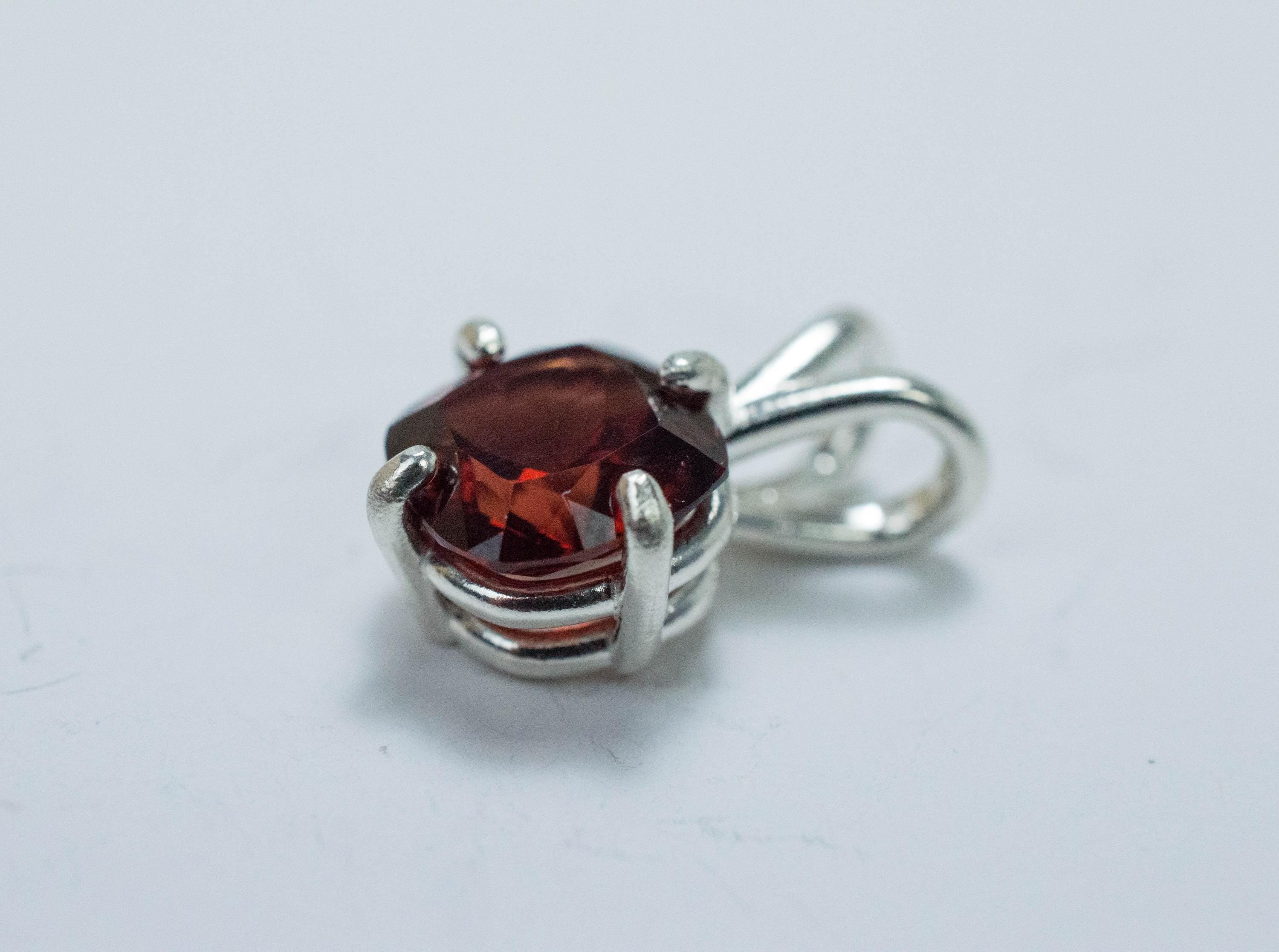 Malaya Garnet Pendant; Natural Untreated Tanzania Garnet; 2.100cts - Mark Oliver Gems