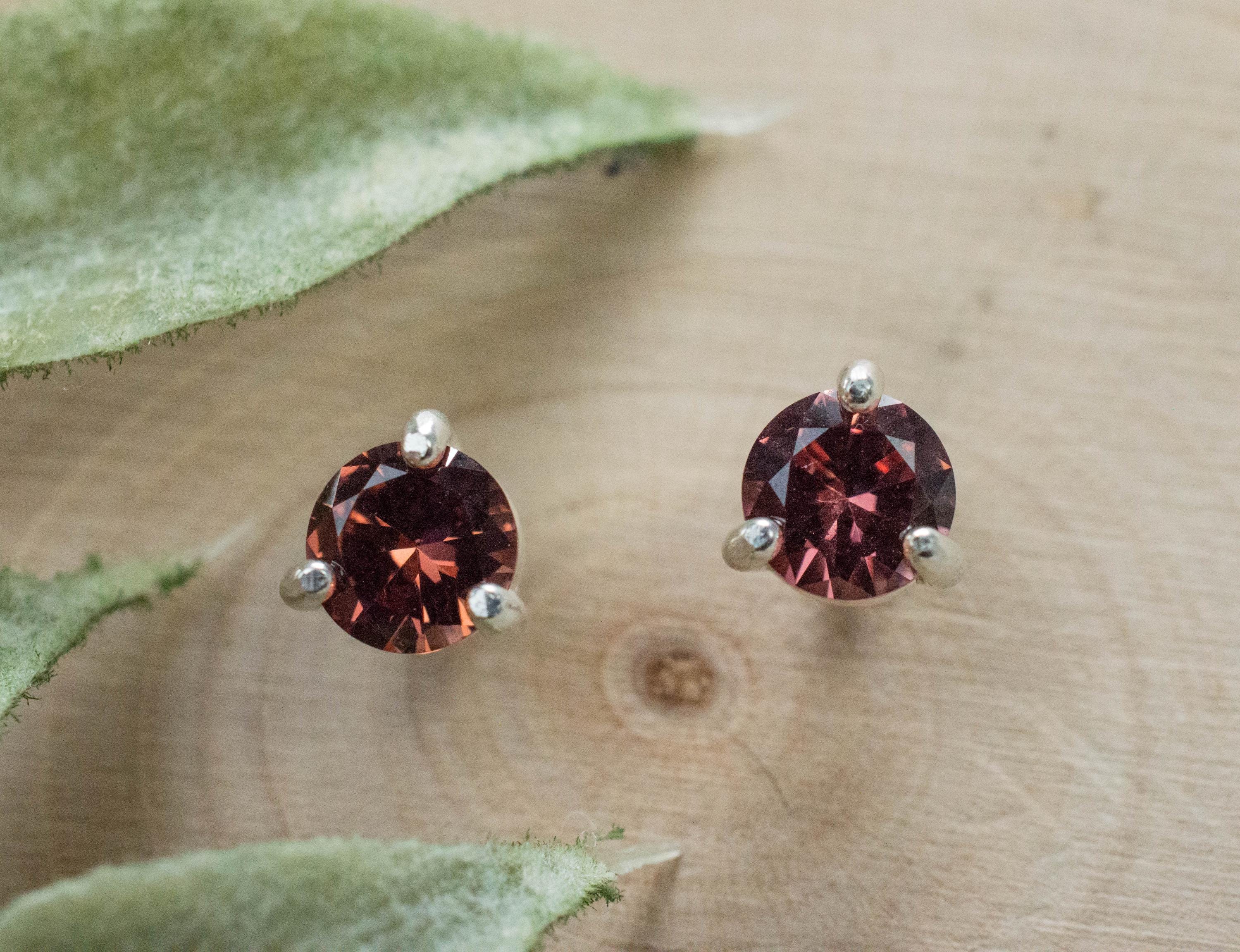 Malaya Garnet Earrings; Natural Untreated Tanzania Garnet; 1.025cts - Mark Oliver Gems