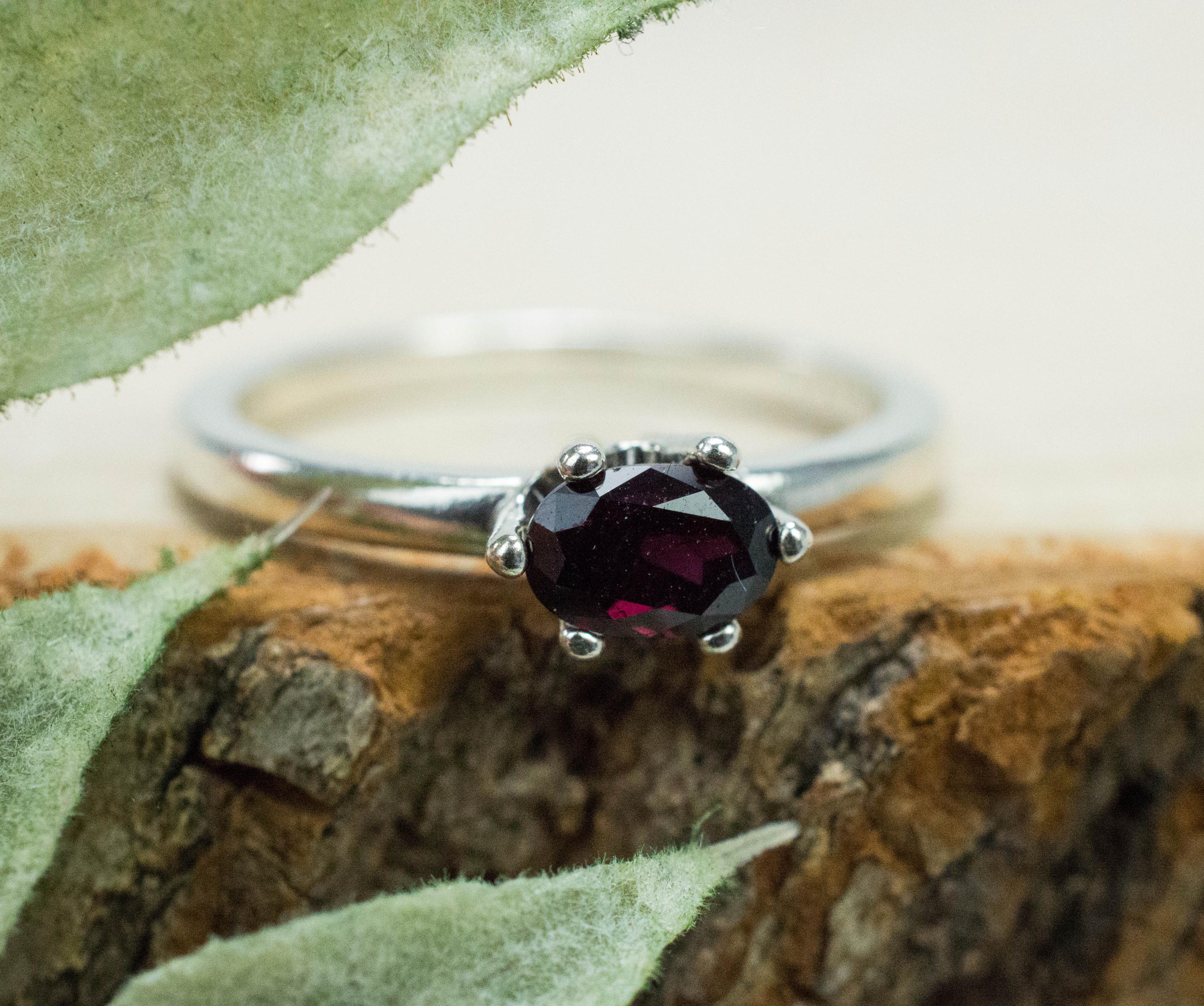 Anthill Garnet Ring; Natural Untreated Arizona Chrome Pyrope Garnet; 0.680cts - Mark Oliver Gems