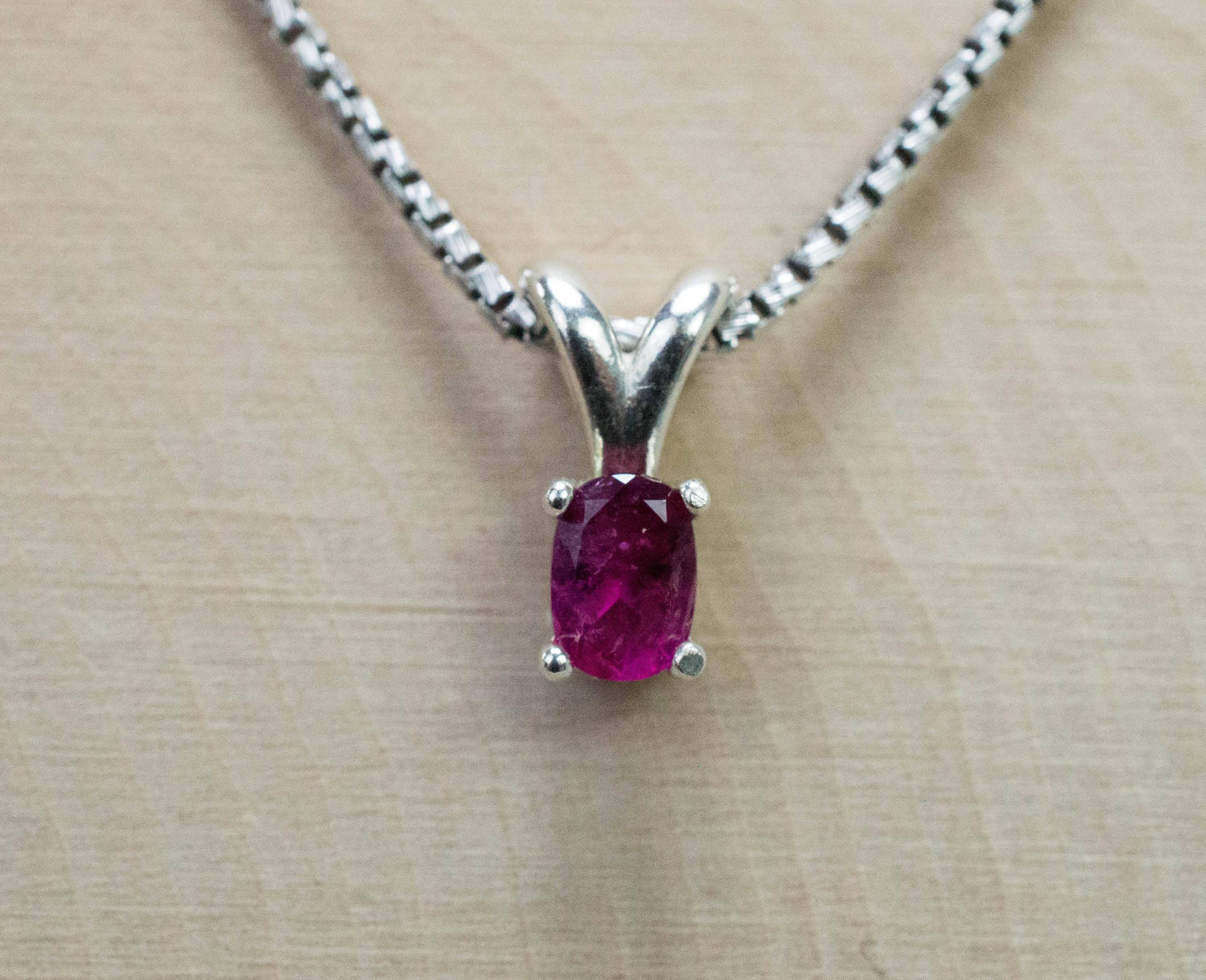 Bixbite Pendant; Natural Untreated USA Red Beryl; 0.320cts - Mark Oliver Gems