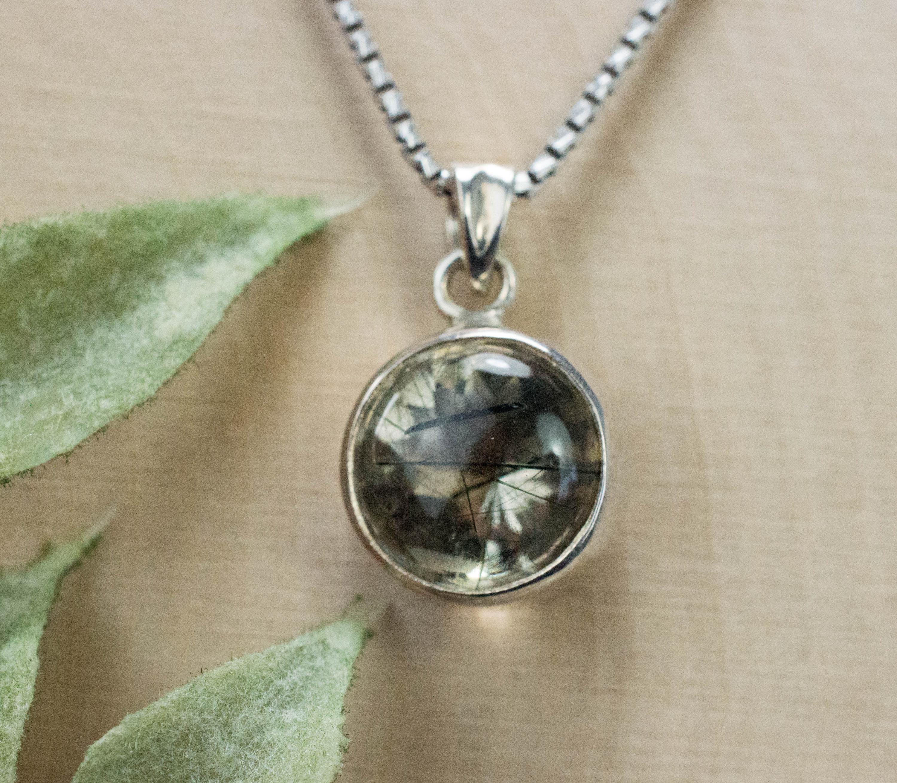 Edenite Quartz Pendant, Natural Untreated Madagascar Quartz; 5.540cts - Mark Oliver Gems