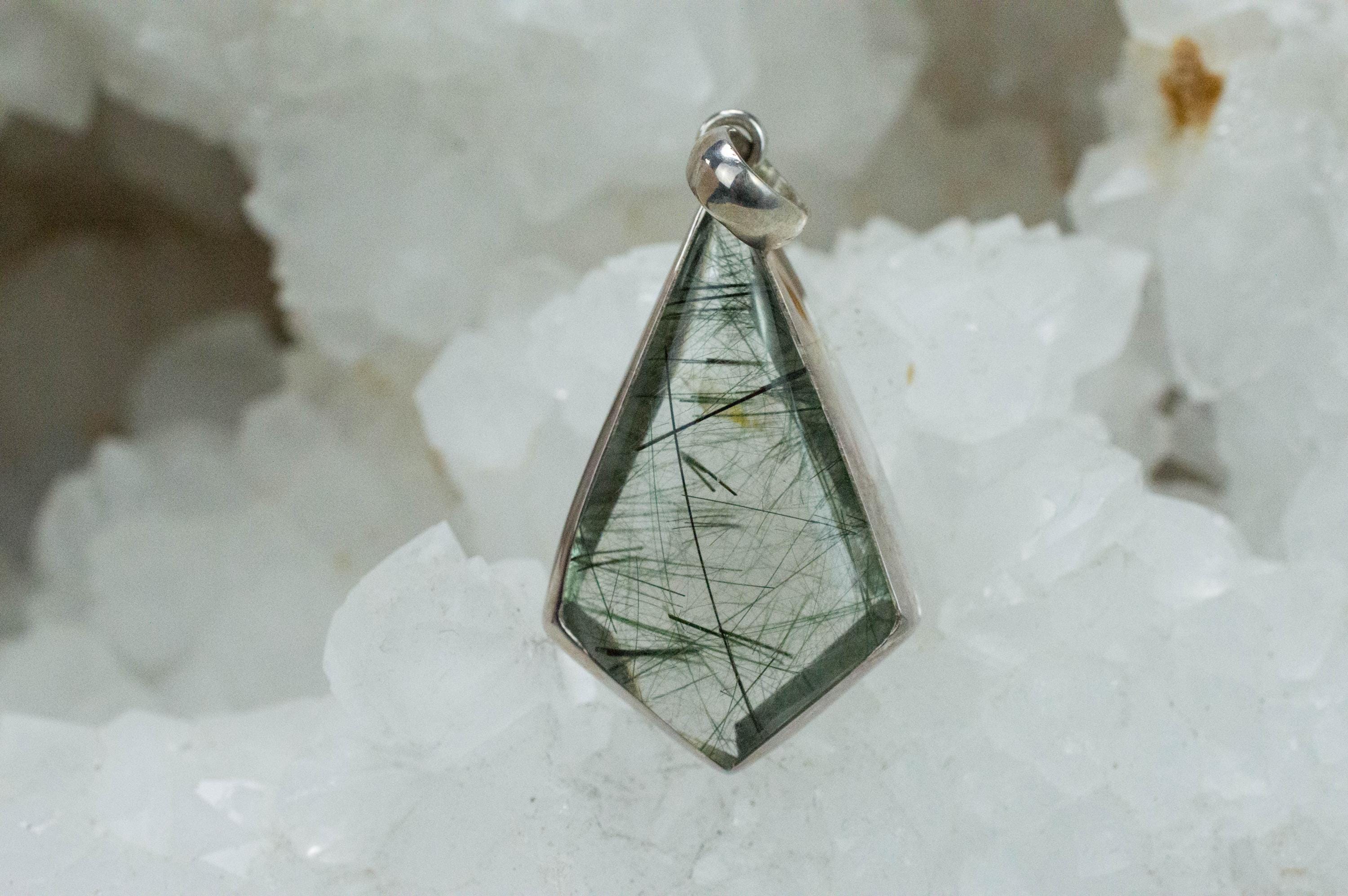 Edenite Quartz Pendant, Natural Untreated Madagascar Quartz; 19.170cts - Mark Oliver Gems