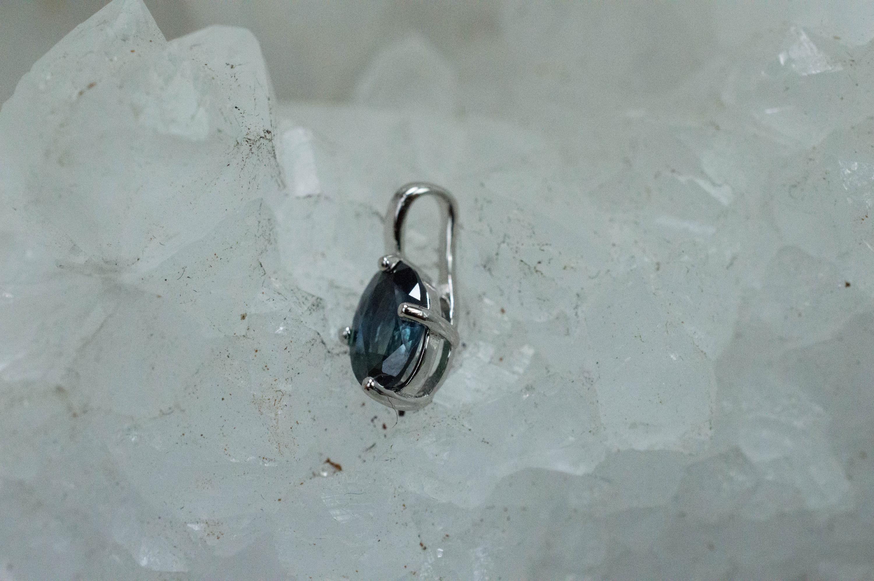 Australia Sapphire Pendant; Natural Untreated Sapphire; 0.605cts - Mark Oliver Gems