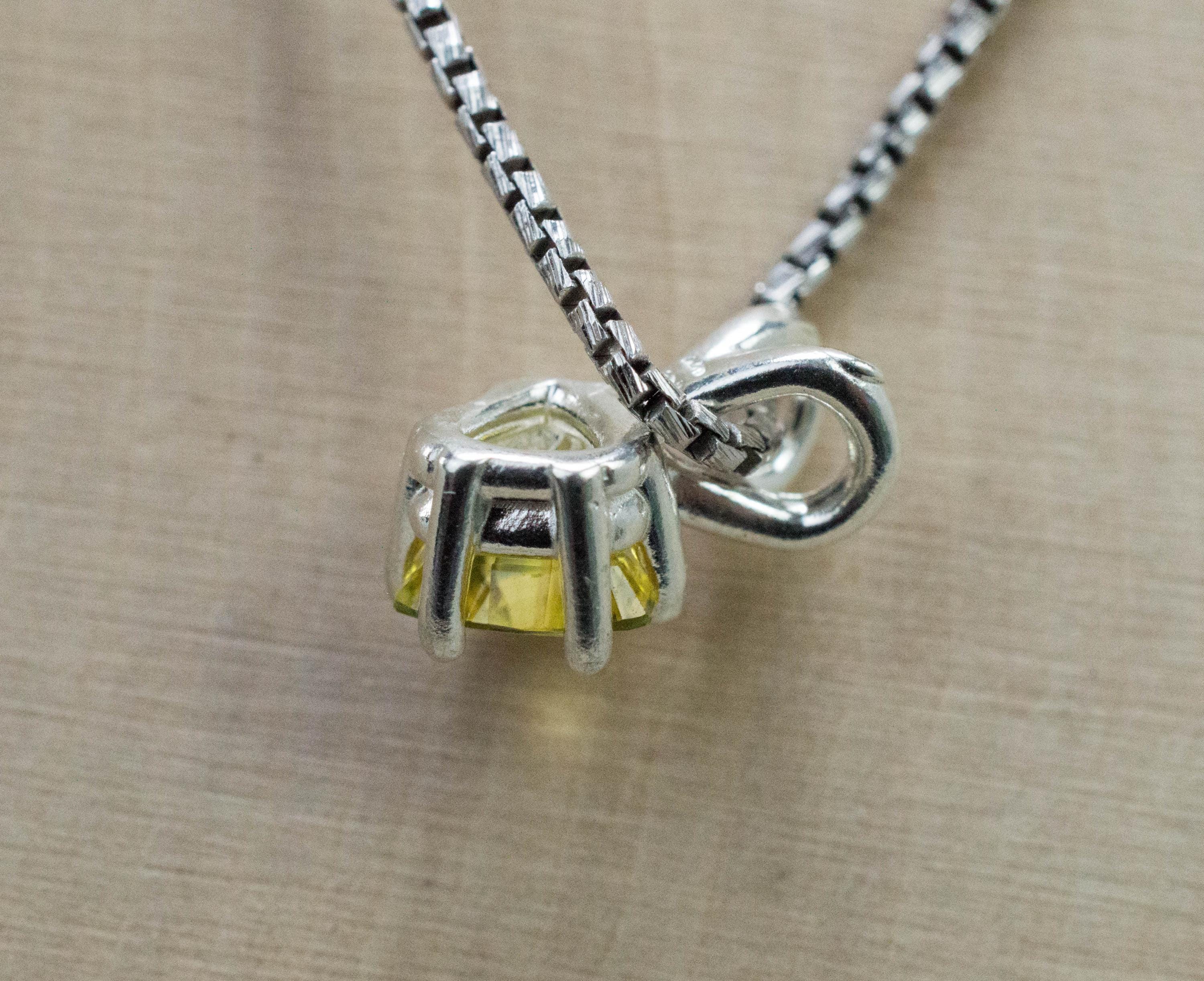 Australia Sapphire Pendant; Natural Untreated Sapphire; 0.965cts - Mark Oliver Gems