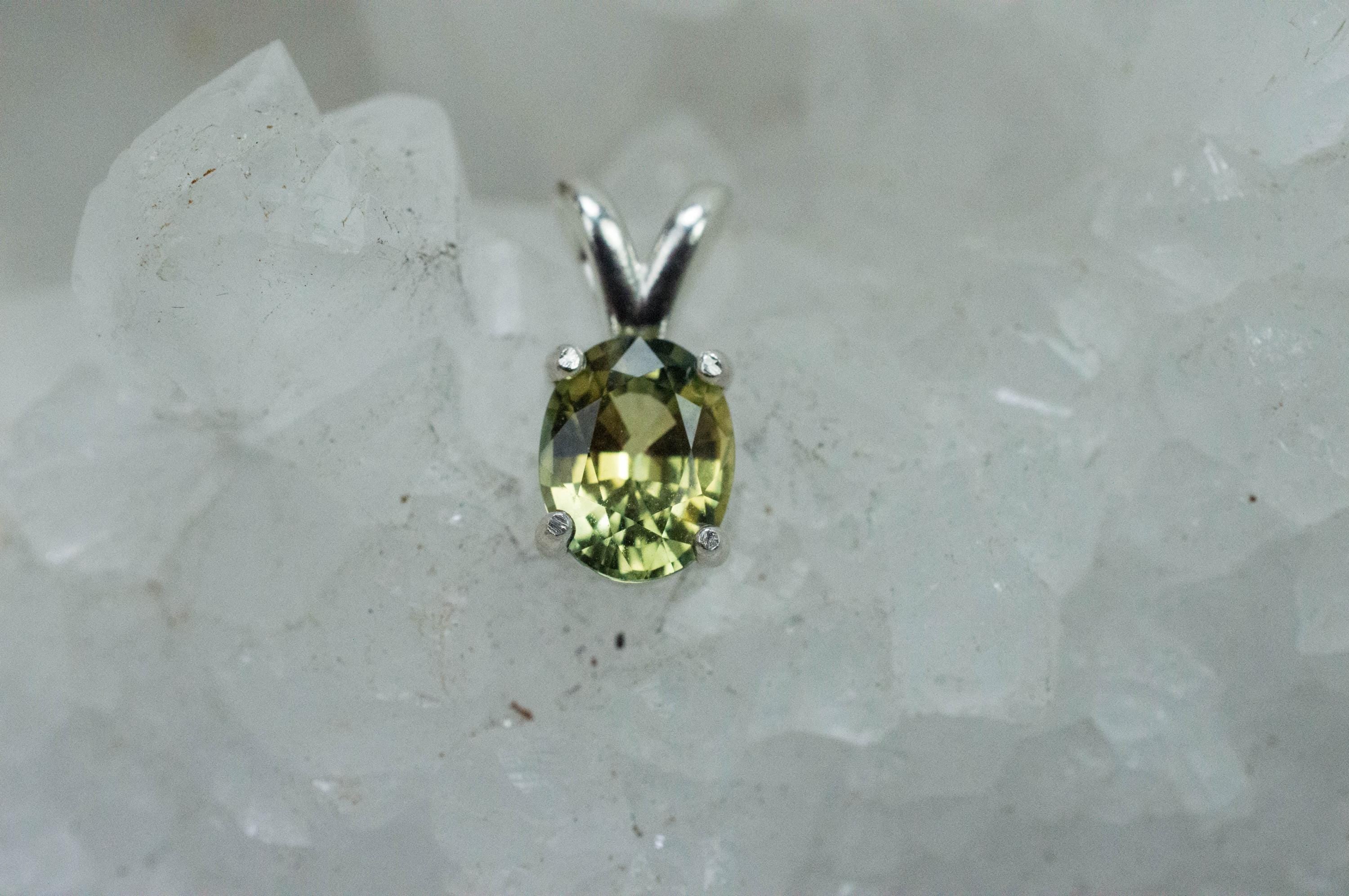 Australia Sapphire Pendant; Natural Untreated Parti Sapphire; 1.670cts - Mark Oliver Gems