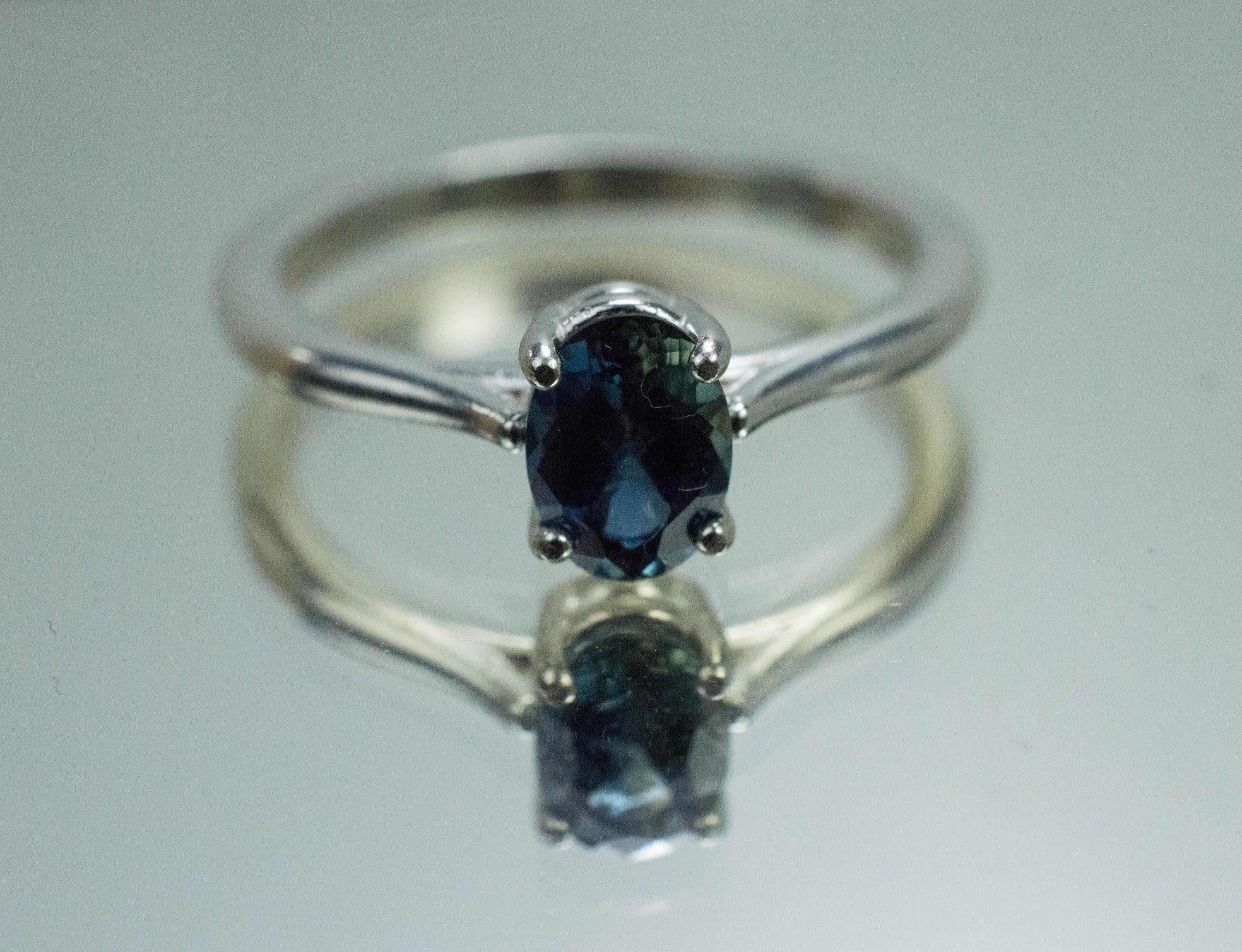 Australia Sapphire Ring, Natural Untreated Blue Sapphire; 0.920cts - Mark Oliver Gems