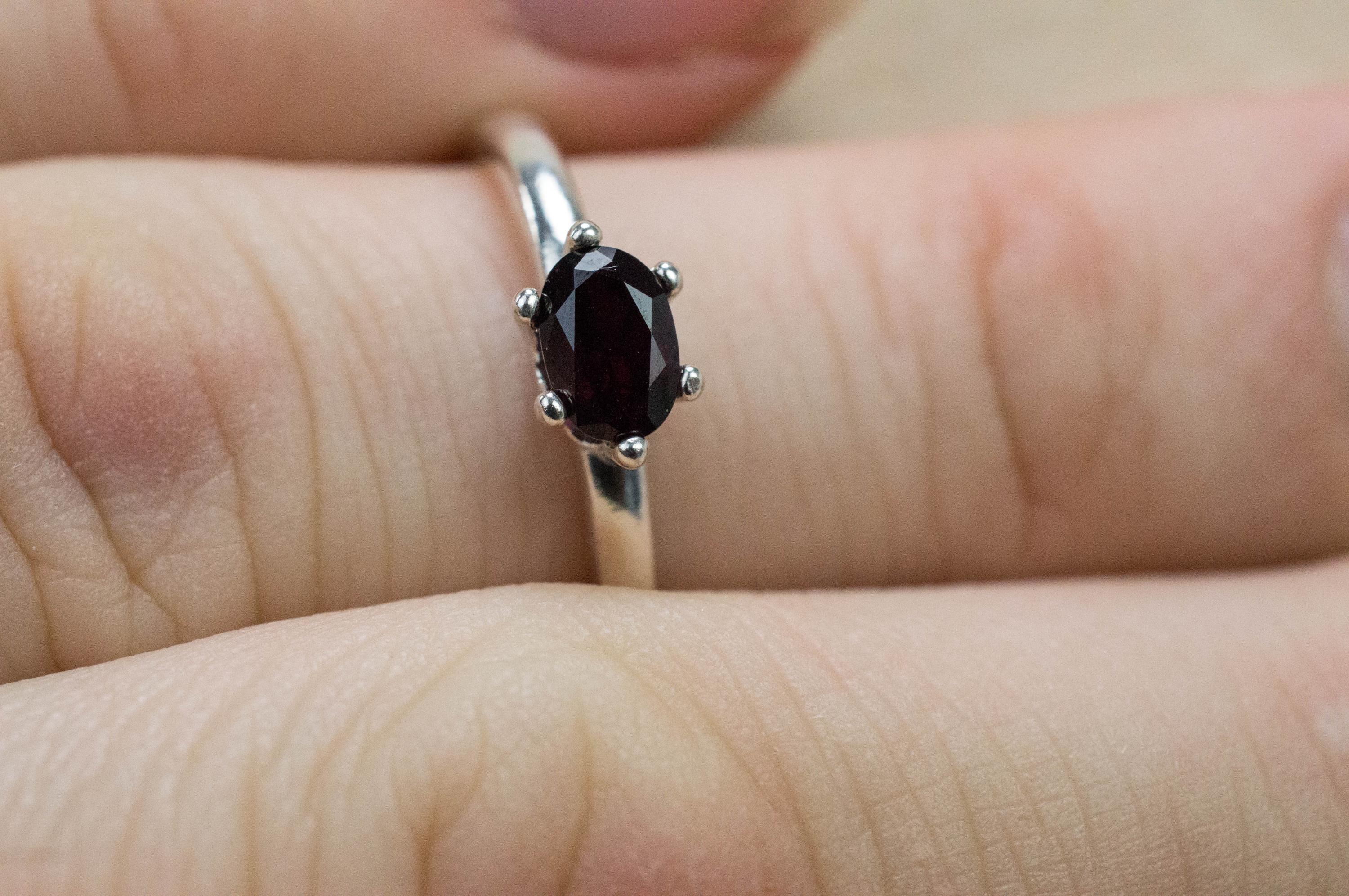 Anthill Garnet Ring; Natural Untreated Arizona Chrome Pyrope Garnet; 0.680cts - Mark Oliver Gems