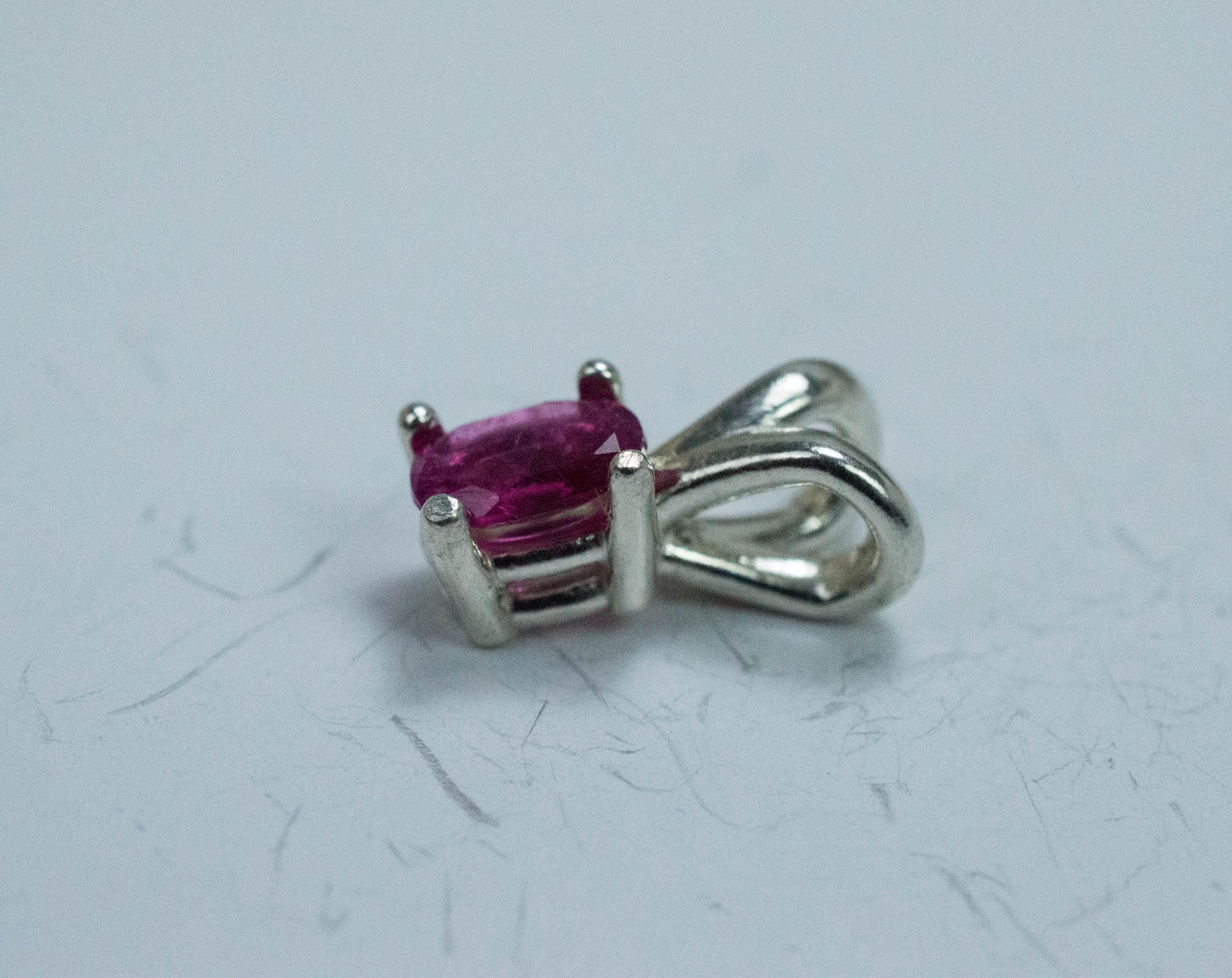 Bixbite Pendant; Natural Untreated USA Red Beryl; 0.320cts - Mark Oliver Gems