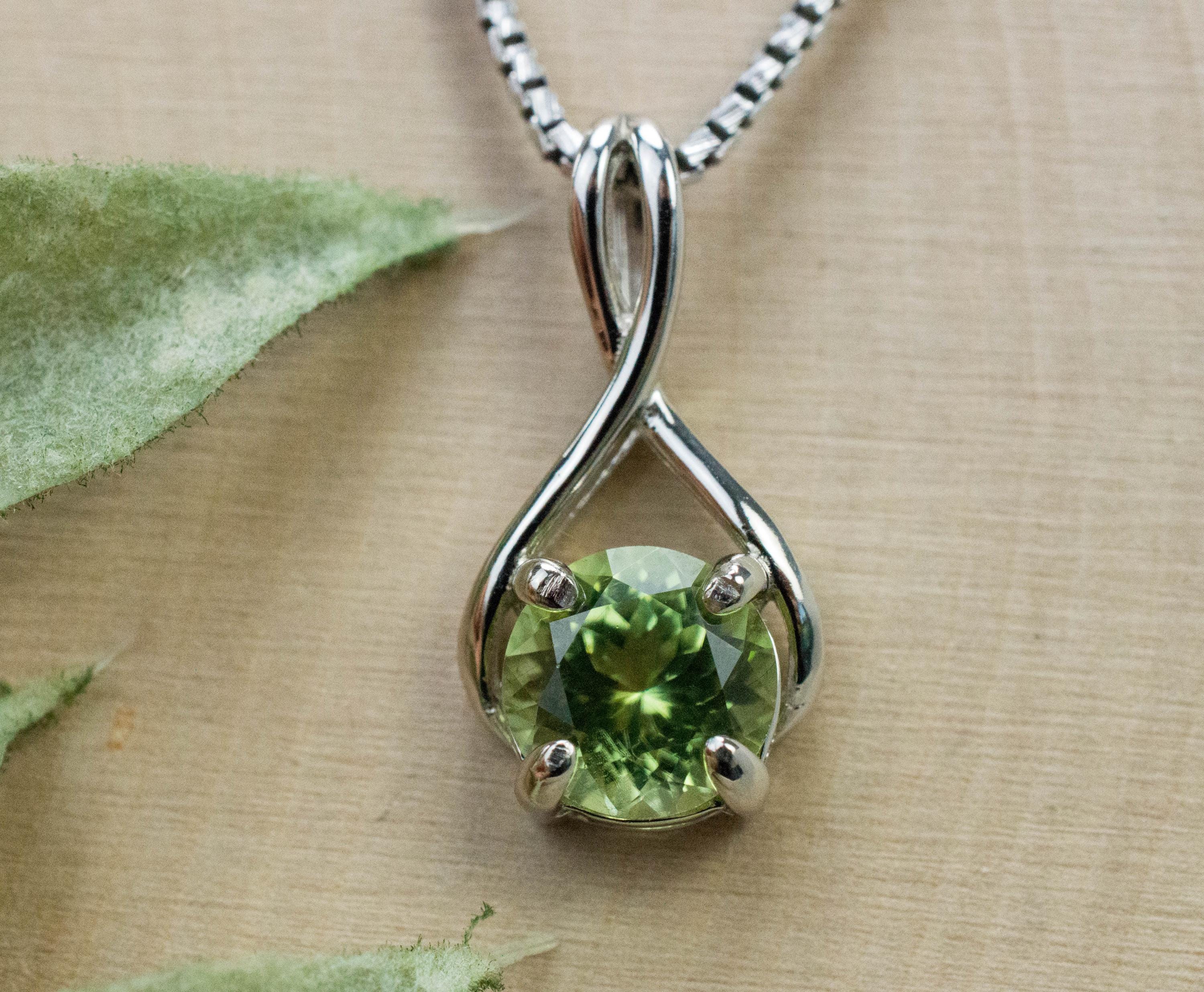 Peridot Pendant; Genuine Untreated Pakistan Peridot; 1.815cts - Mark Oliver Gems