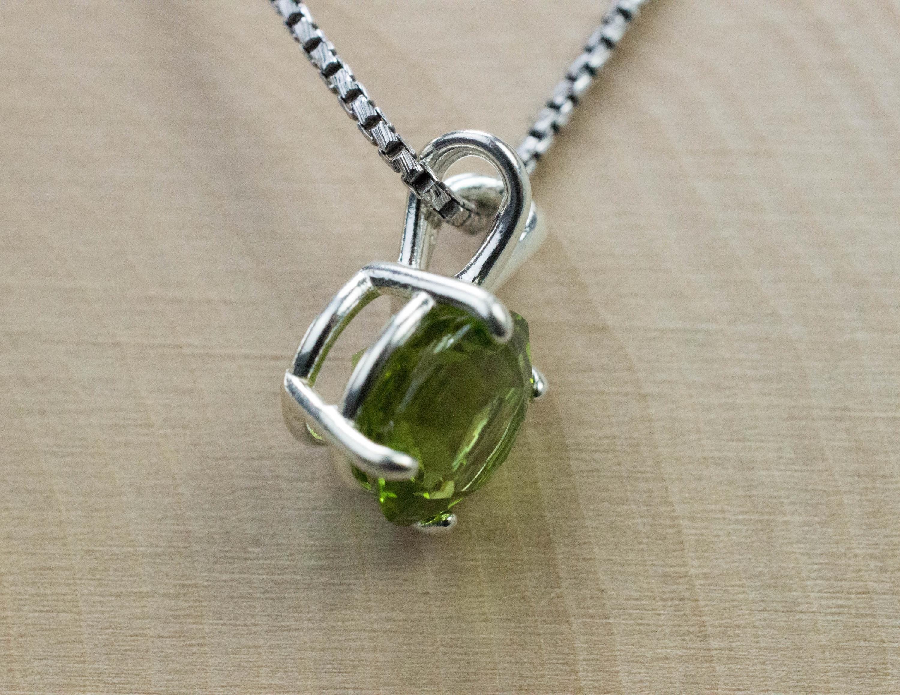 Peridot Pendant; Genuine Untreated Pakistan Peridot; 4.370cts - Mark Oliver Gems