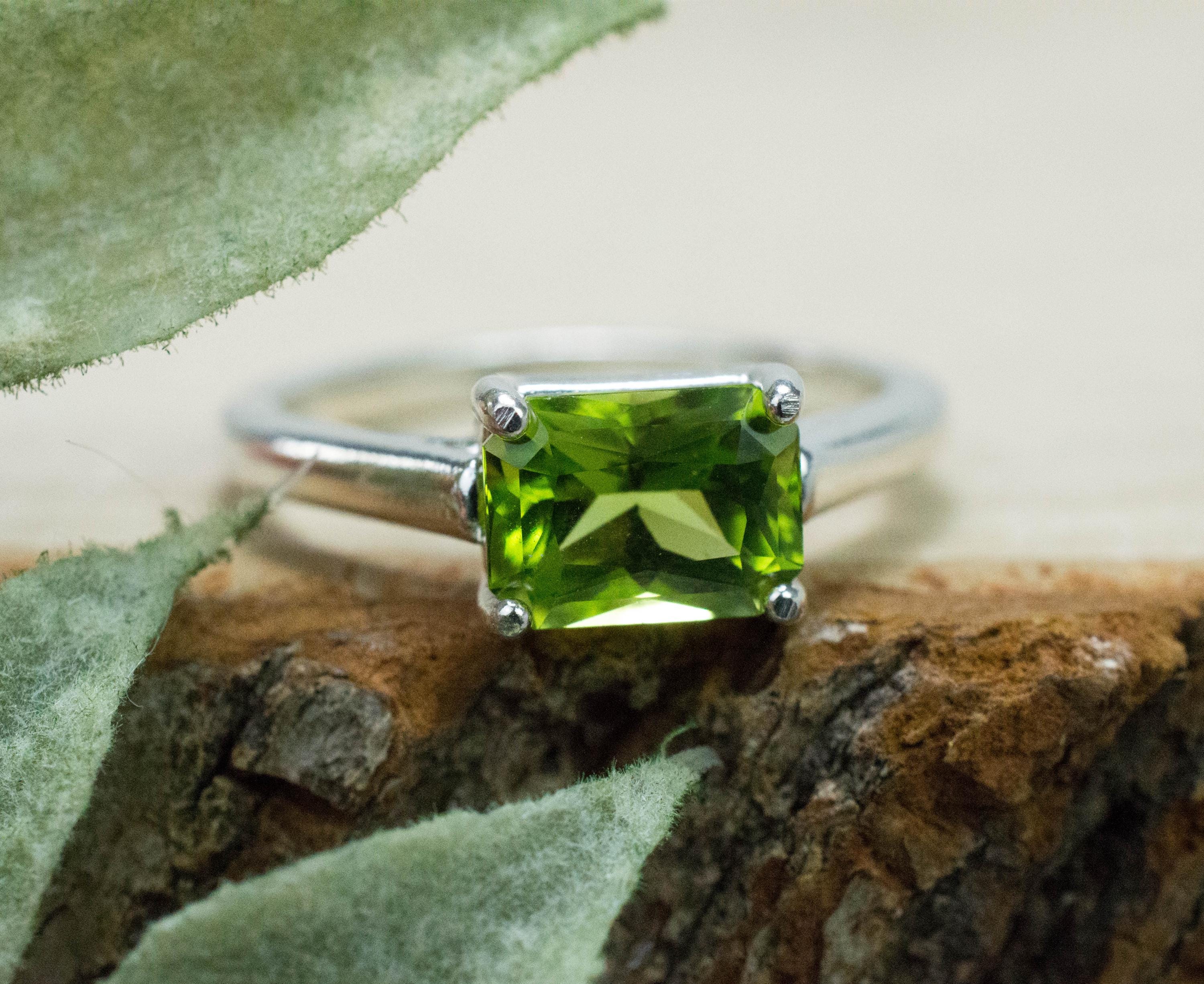 Peridot Ring, Natural Untreated Arizona Peridot; 1.720cts - Mark Oliver Gems