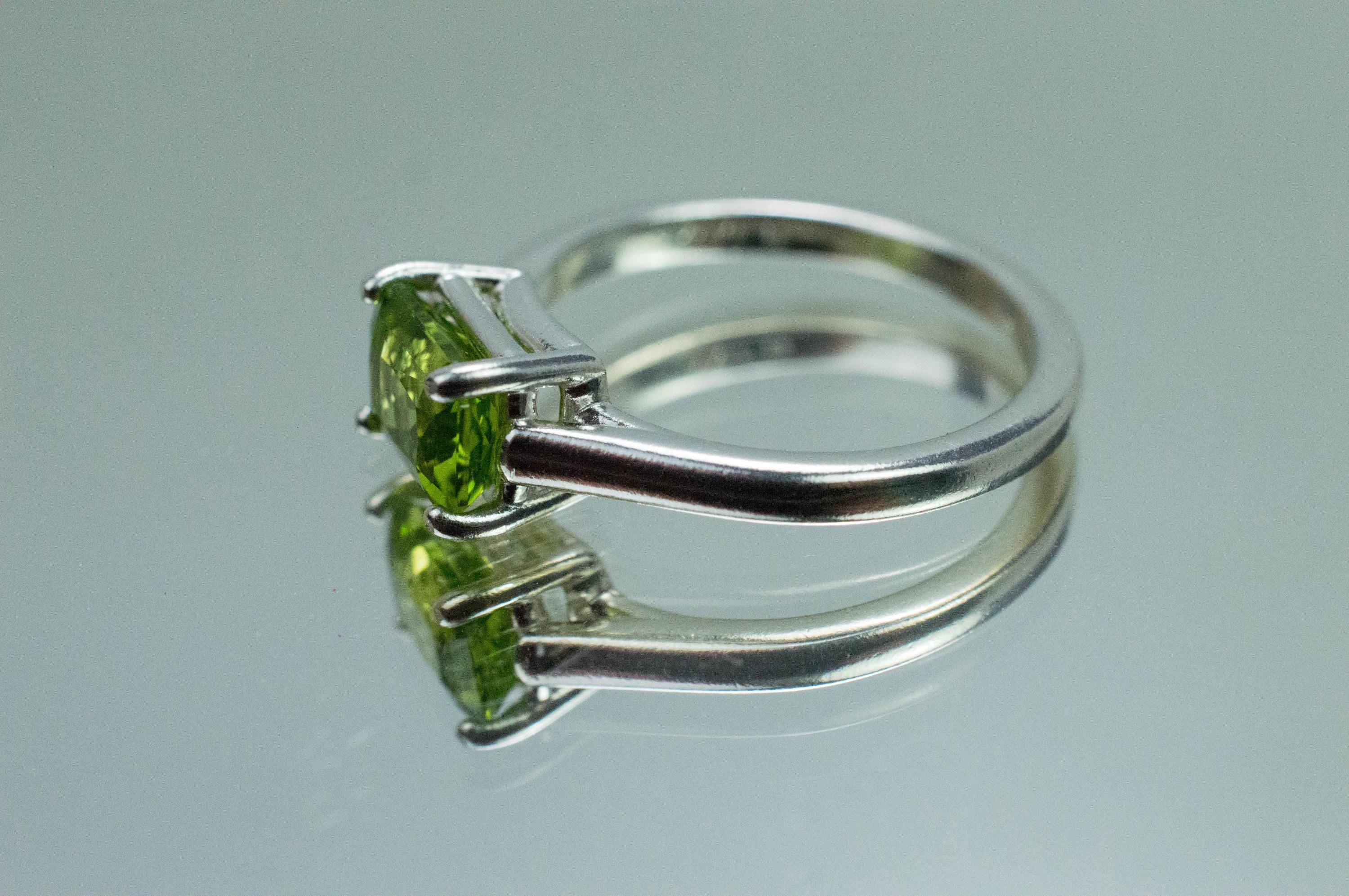 Peridot Ring, Natural Untreated Arizona Peridot; 1.720cts - Mark Oliver Gems