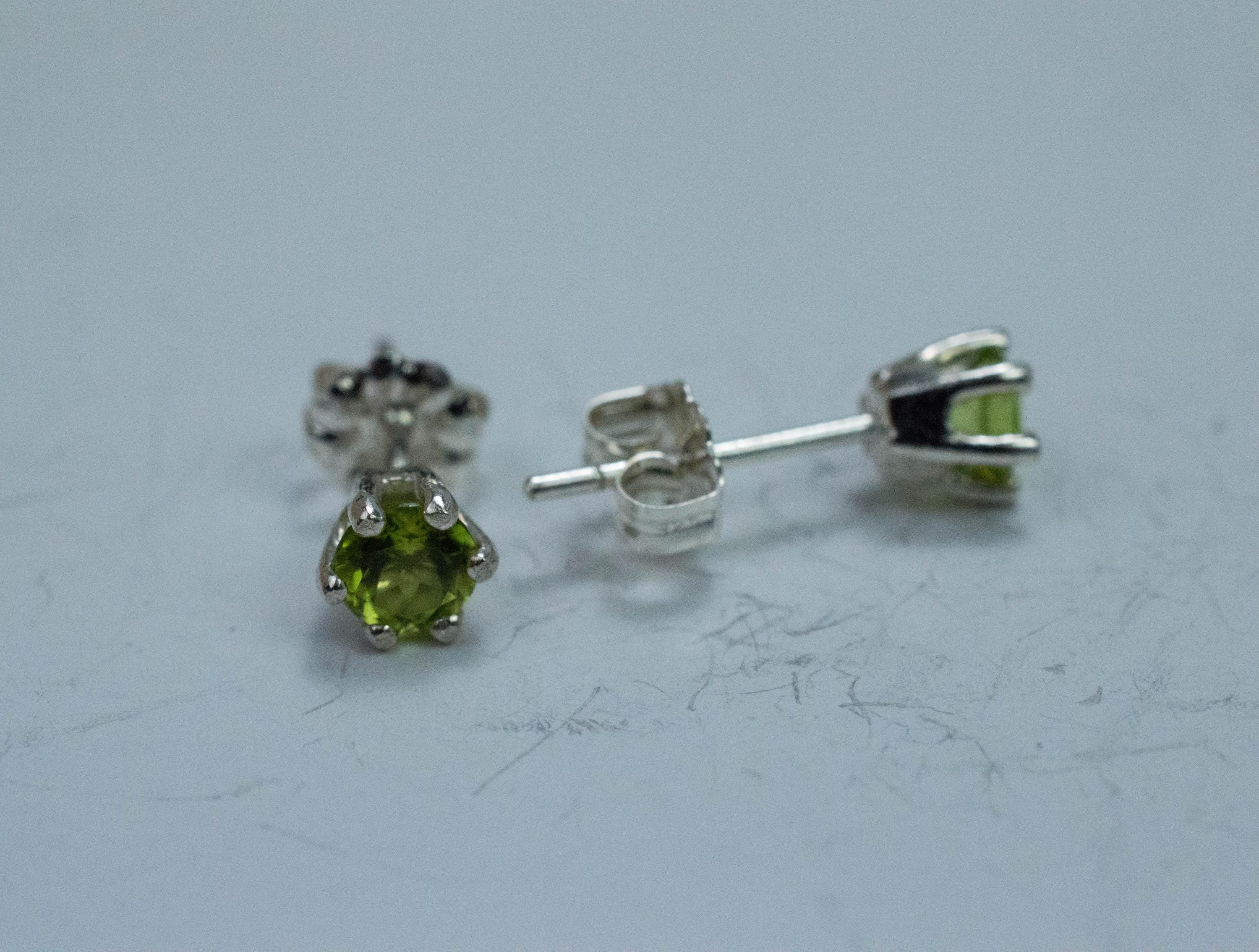 Peridot Earrings; Natural Untreated Arizona Peridot; 0.755cts - Mark Oliver Gems