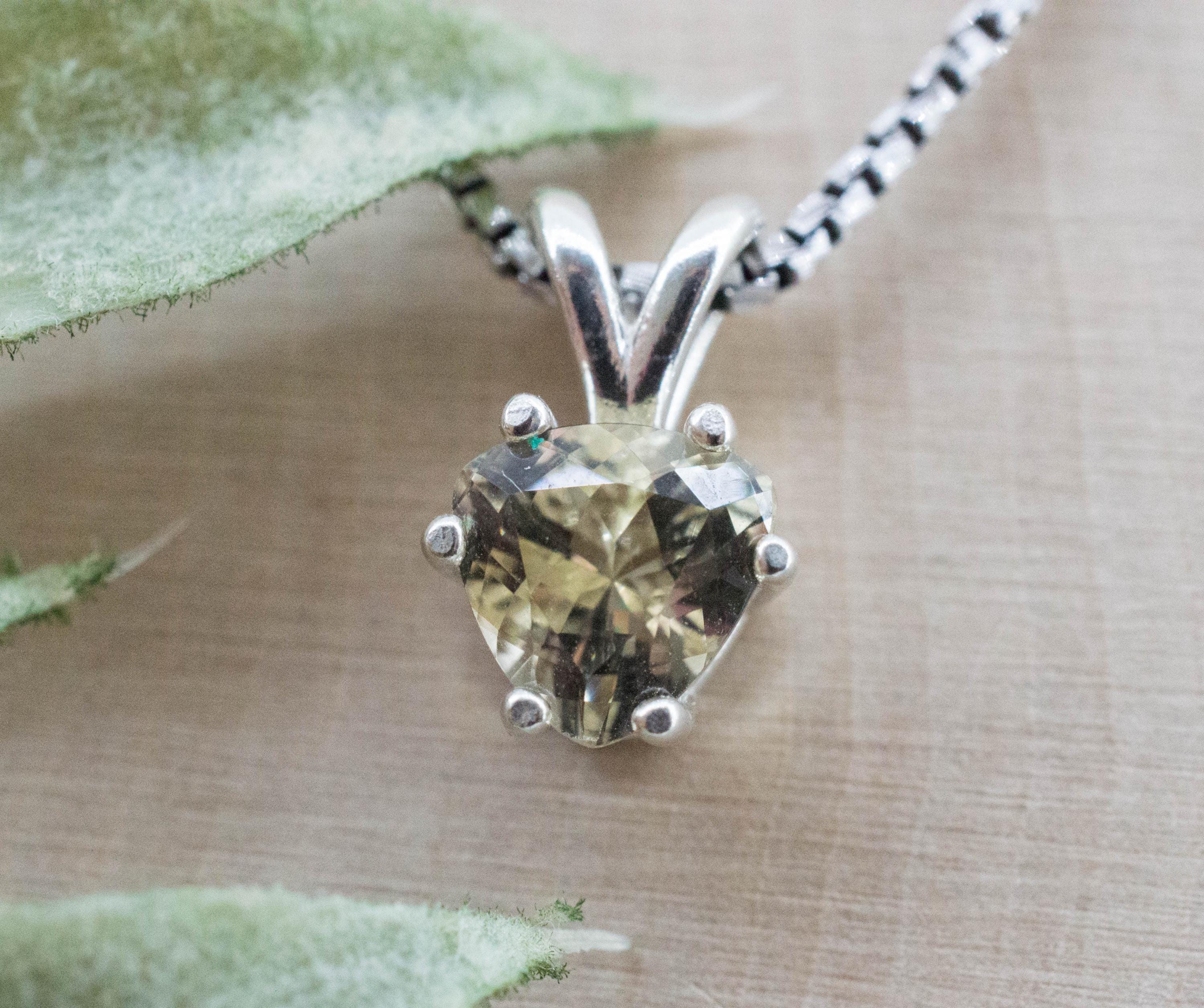 Oregon Sunstone Pendant, Genuine Untreated USA Yellow Sunstone; 1.115cts - Mark Oliver Gems