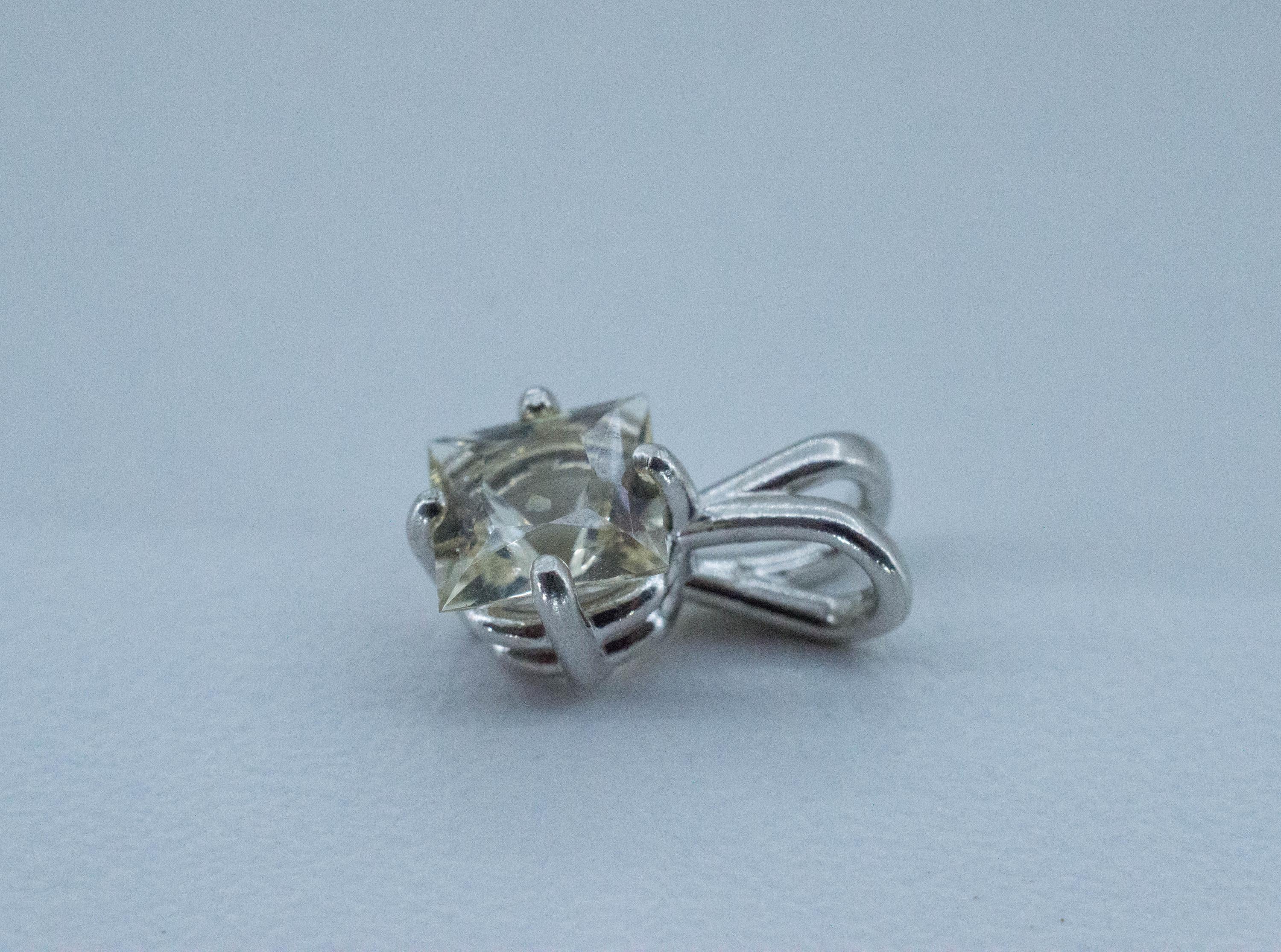 Oregon Sunstone Pendant, Genuine Untreated USA Yellow Sunstone; 1.445cts - Mark Oliver Gems