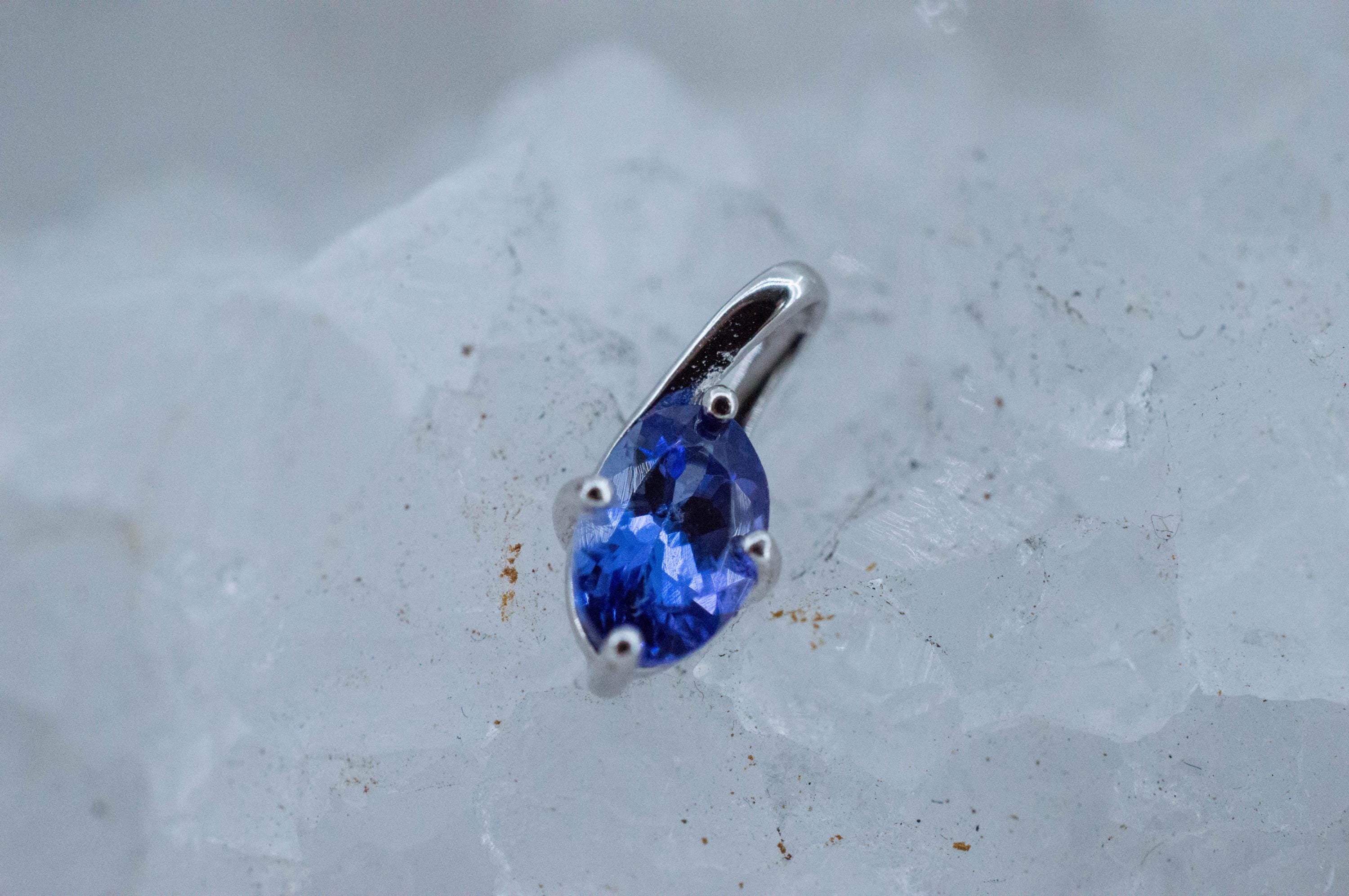 Tanzanite Pendant; Natural Tanzania Tanzanite; 0.500cts - Mark Oliver Gems