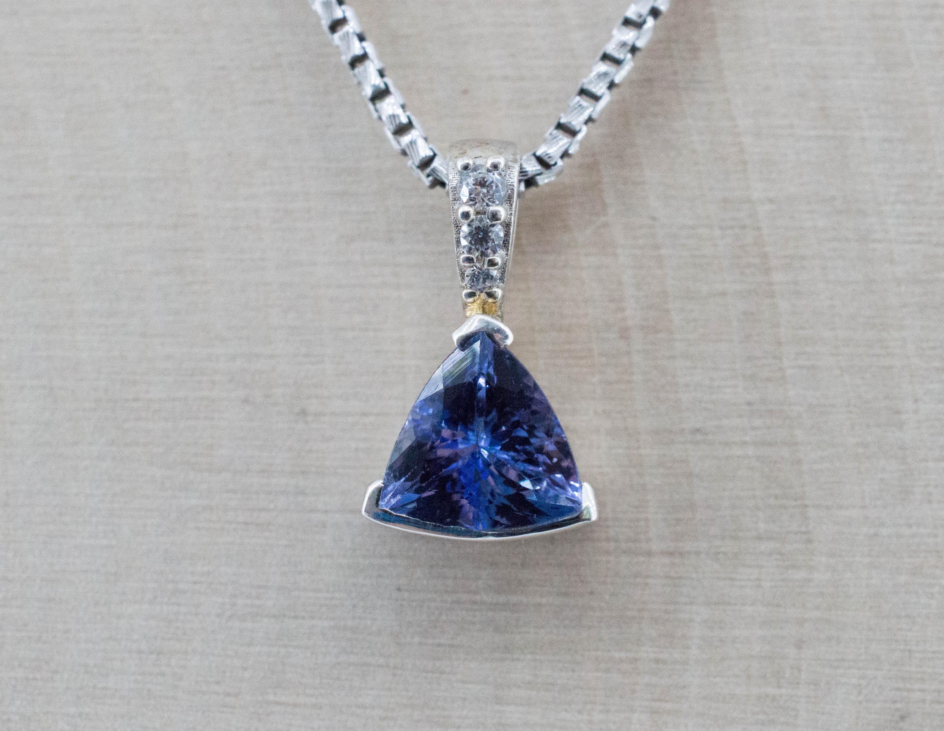 Tanzanite Pendant; Natural Tanzania Tanzanite; 1.270cts - Mark Oliver Gems
