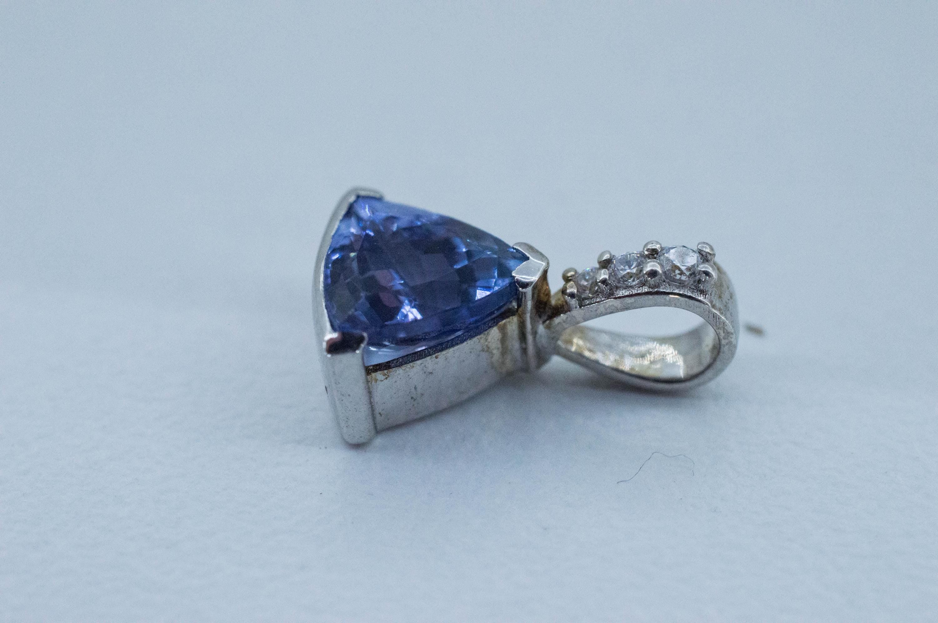 Tanzanite Pendant; Natural Tanzania Tanzanite; 1.270cts - Mark Oliver Gems