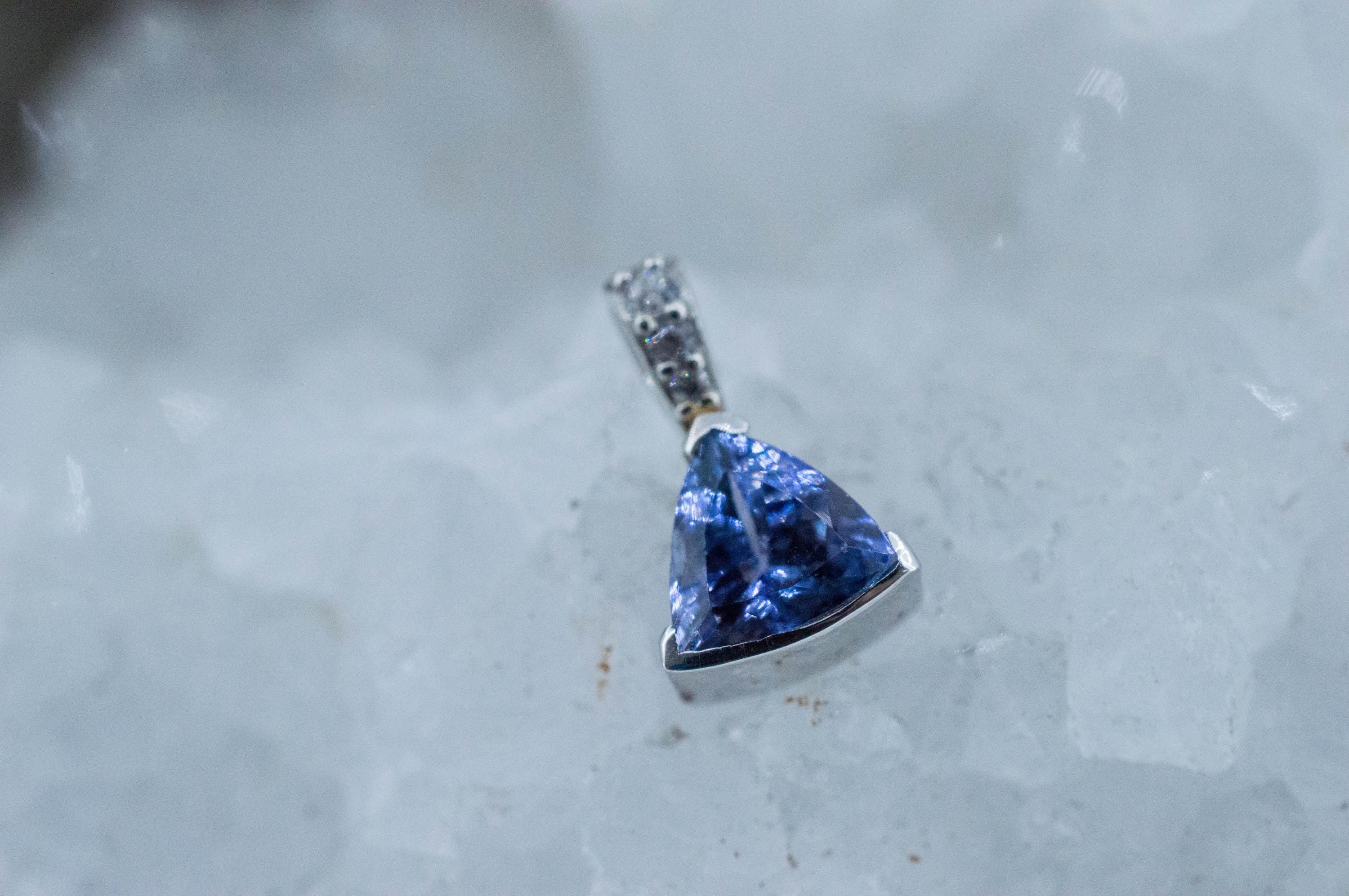 Tanzanite Pendant; Natural Tanzania Tanzanite; 1.270cts - Mark Oliver Gems