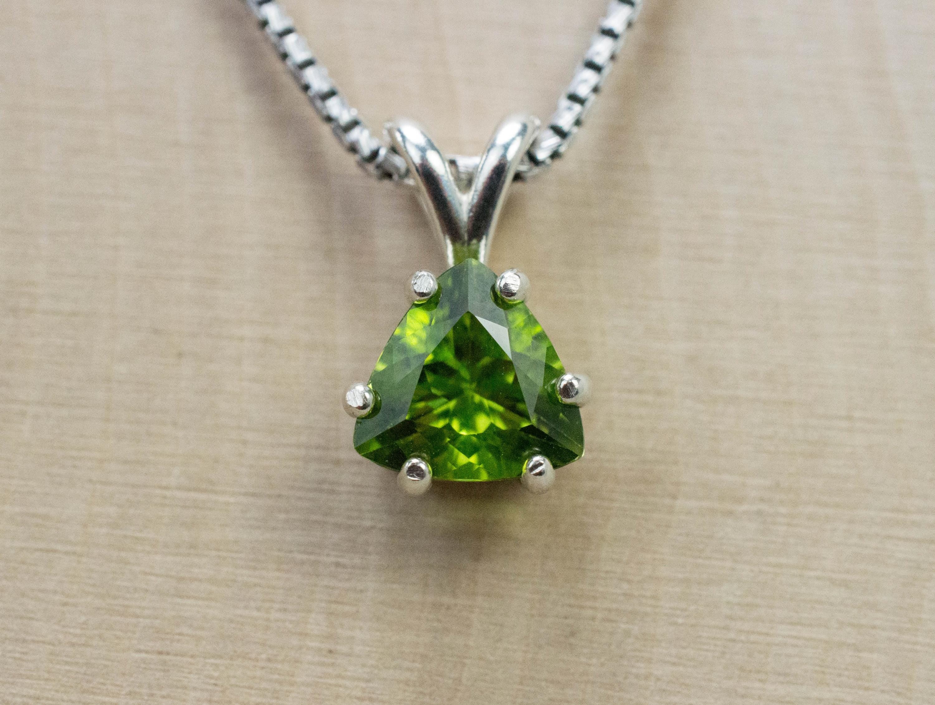 Peridot Pendant; Genuine Untreated Pakistan Peridot; 1.705cts - Mark Oliver Gems