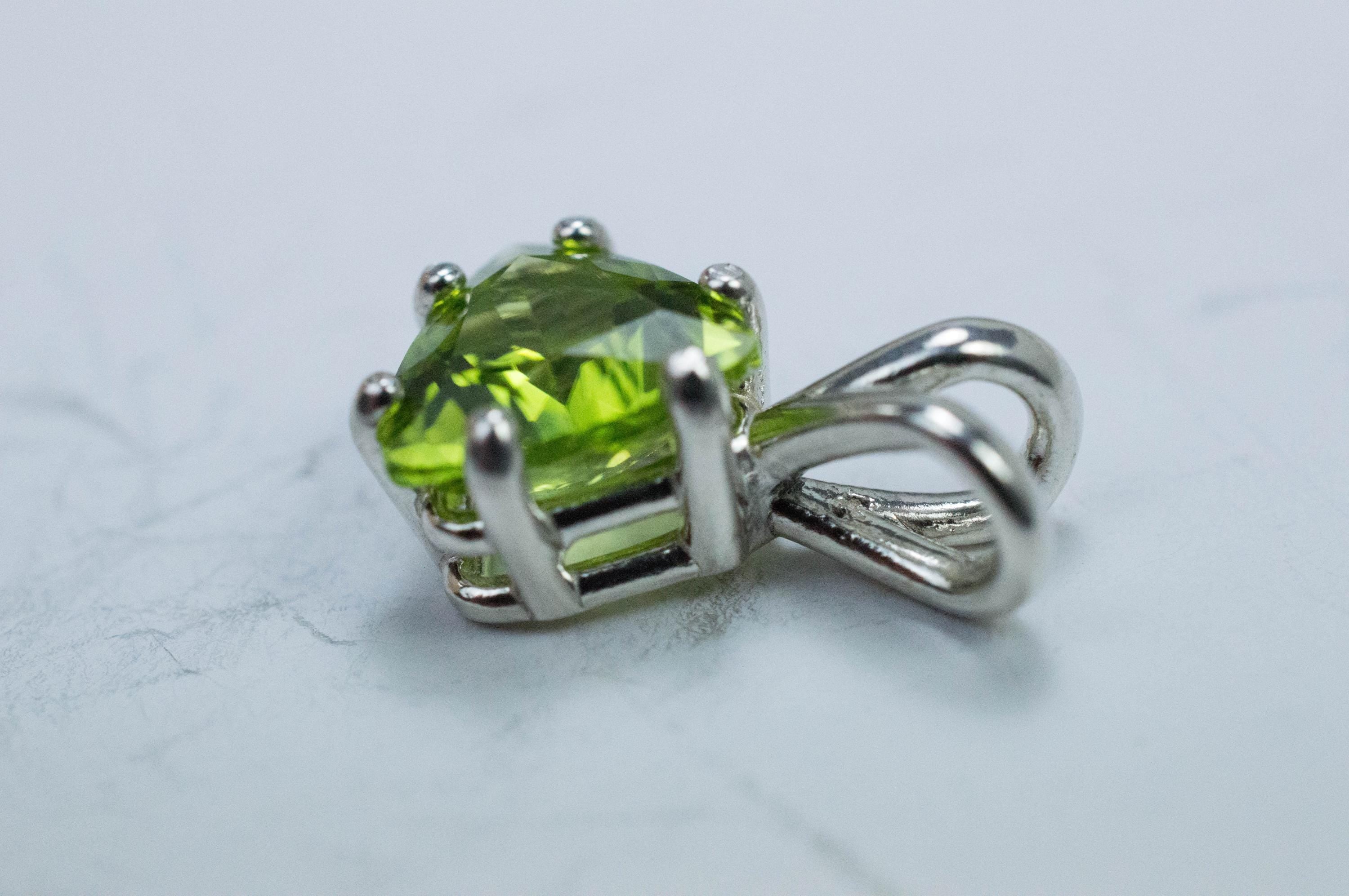 Peridot Pendant; Genuine Untreated Pakistan Peridot; 1.705cts - Mark Oliver Gems