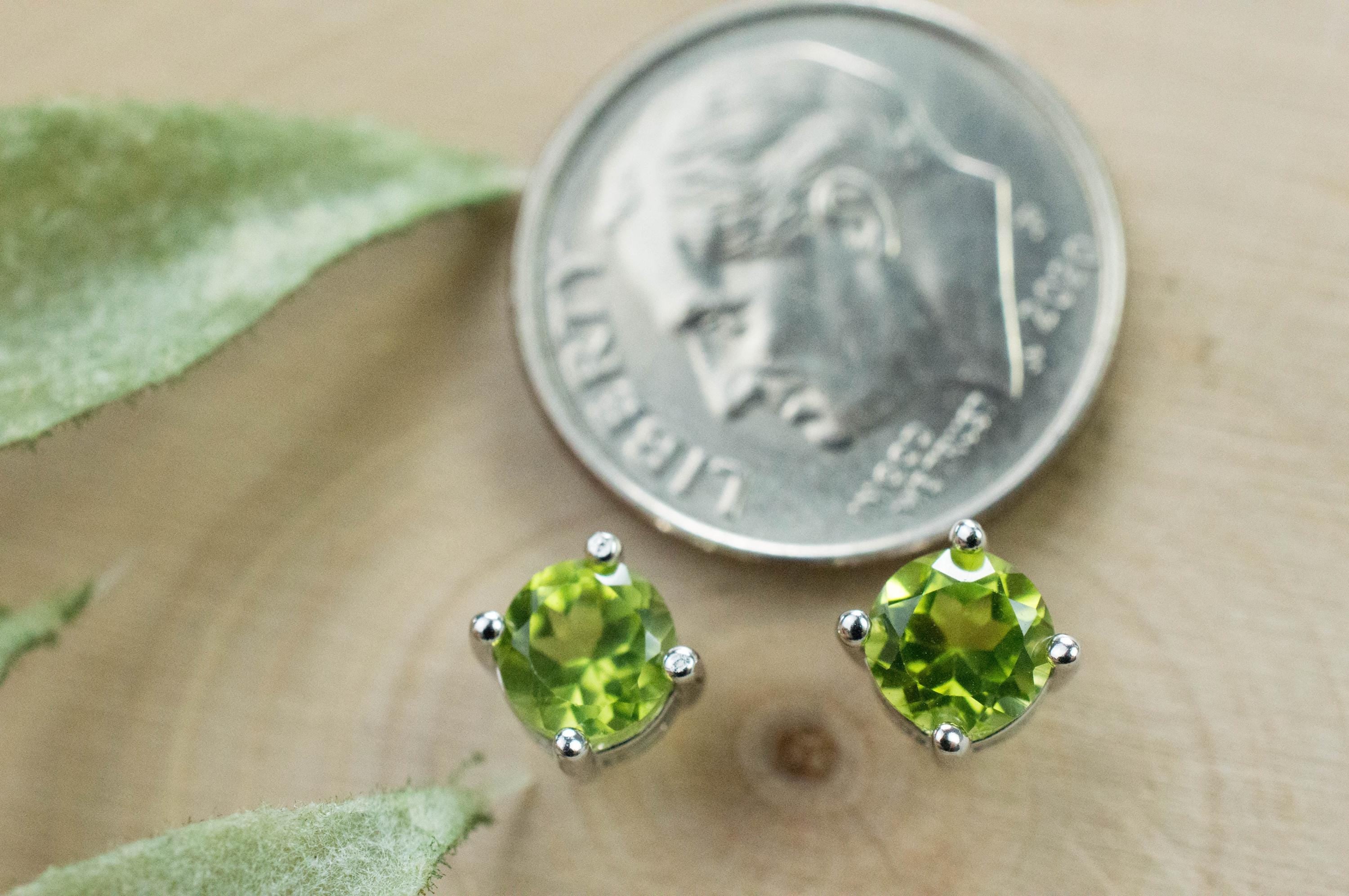 Peridot Earrings; Natural Untreated Arizona Peridot; 1.000cts - Mark Oliver Gems