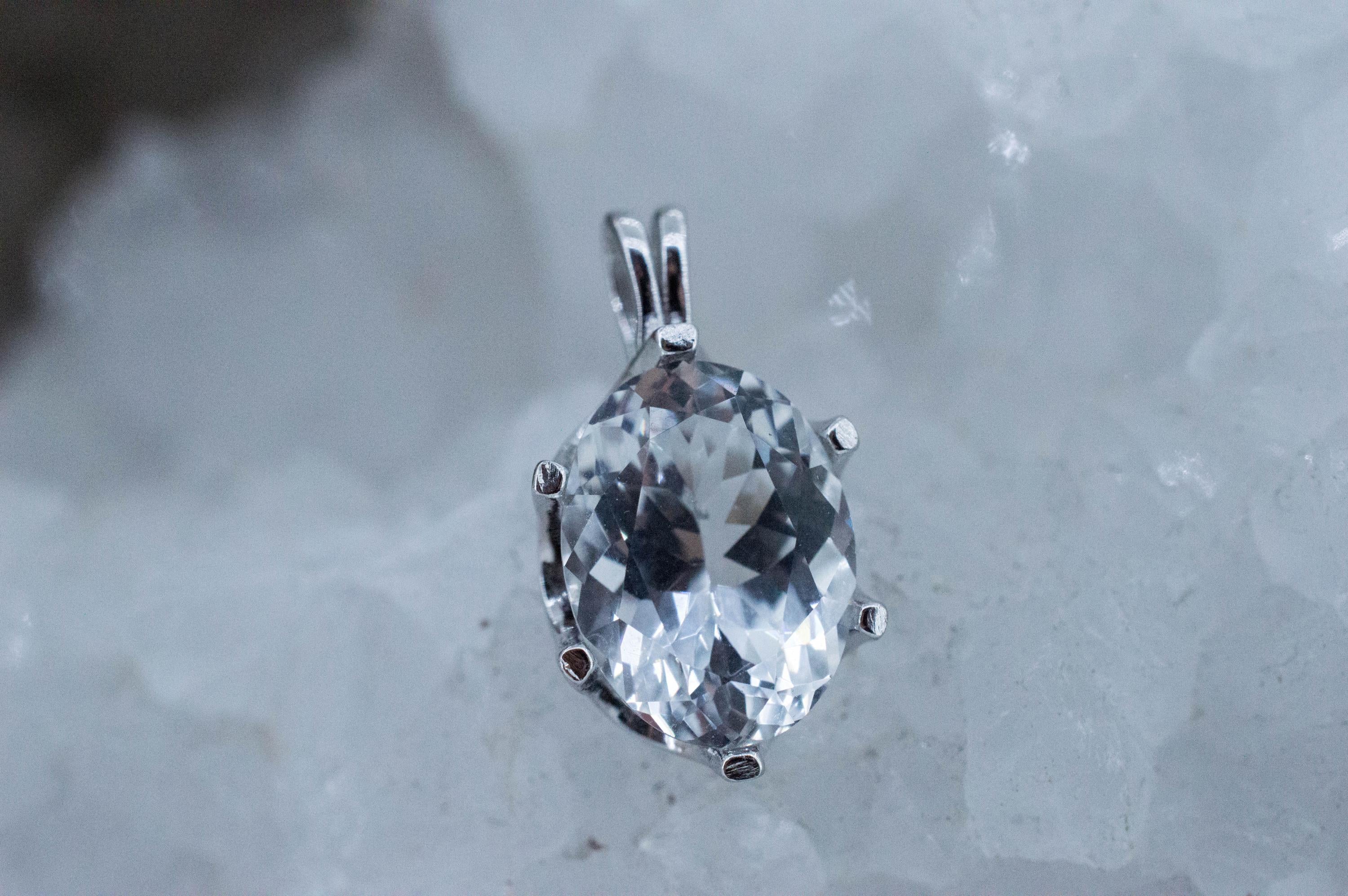 Topaz Pendant; Natural Untreated Colombia Topaz; 4.825cts - Mark Oliver Gems