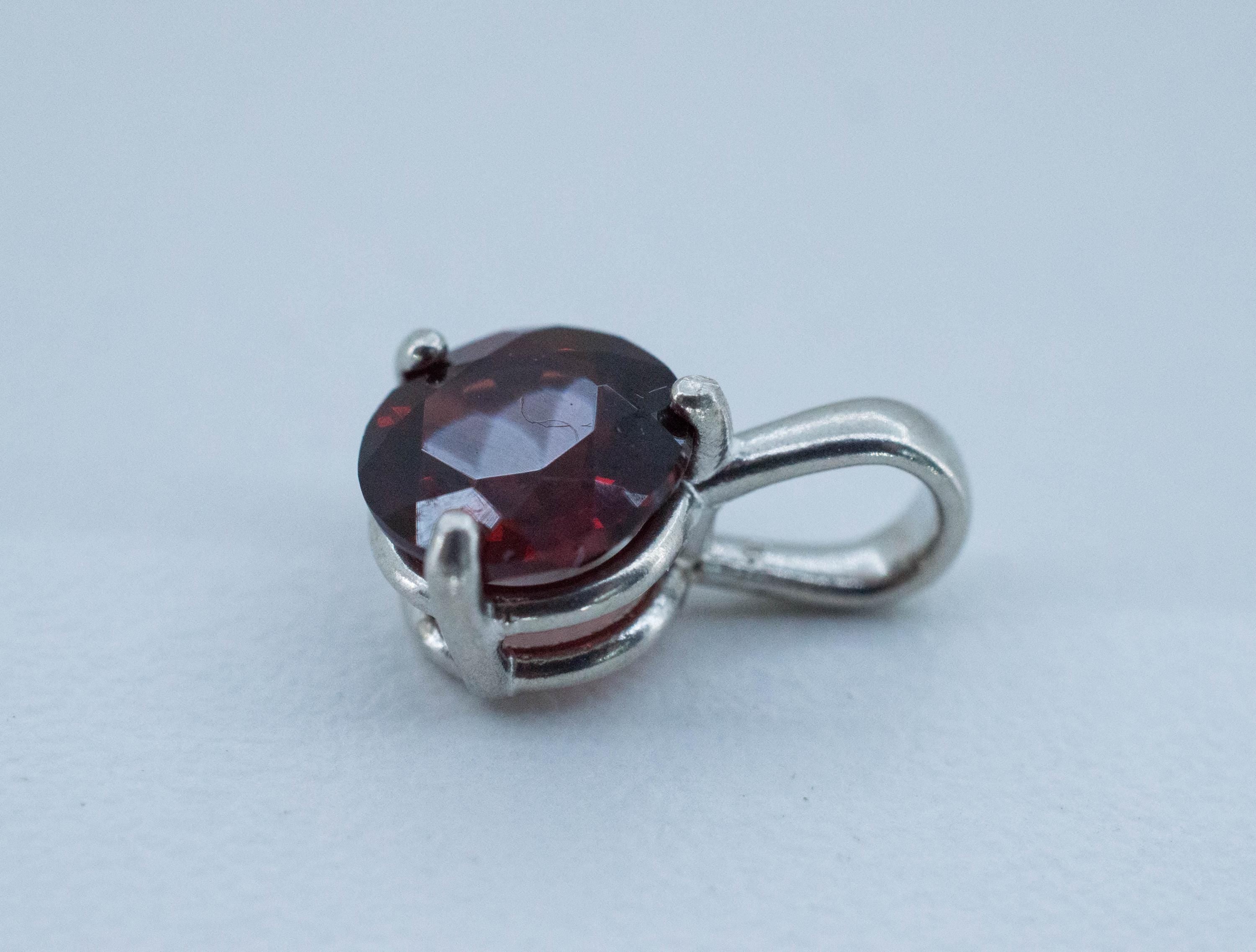 Pyrope Garnet Pendant; Natural Untreated Madagascar Garnet; 2.230cts - Mark Oliver Gems