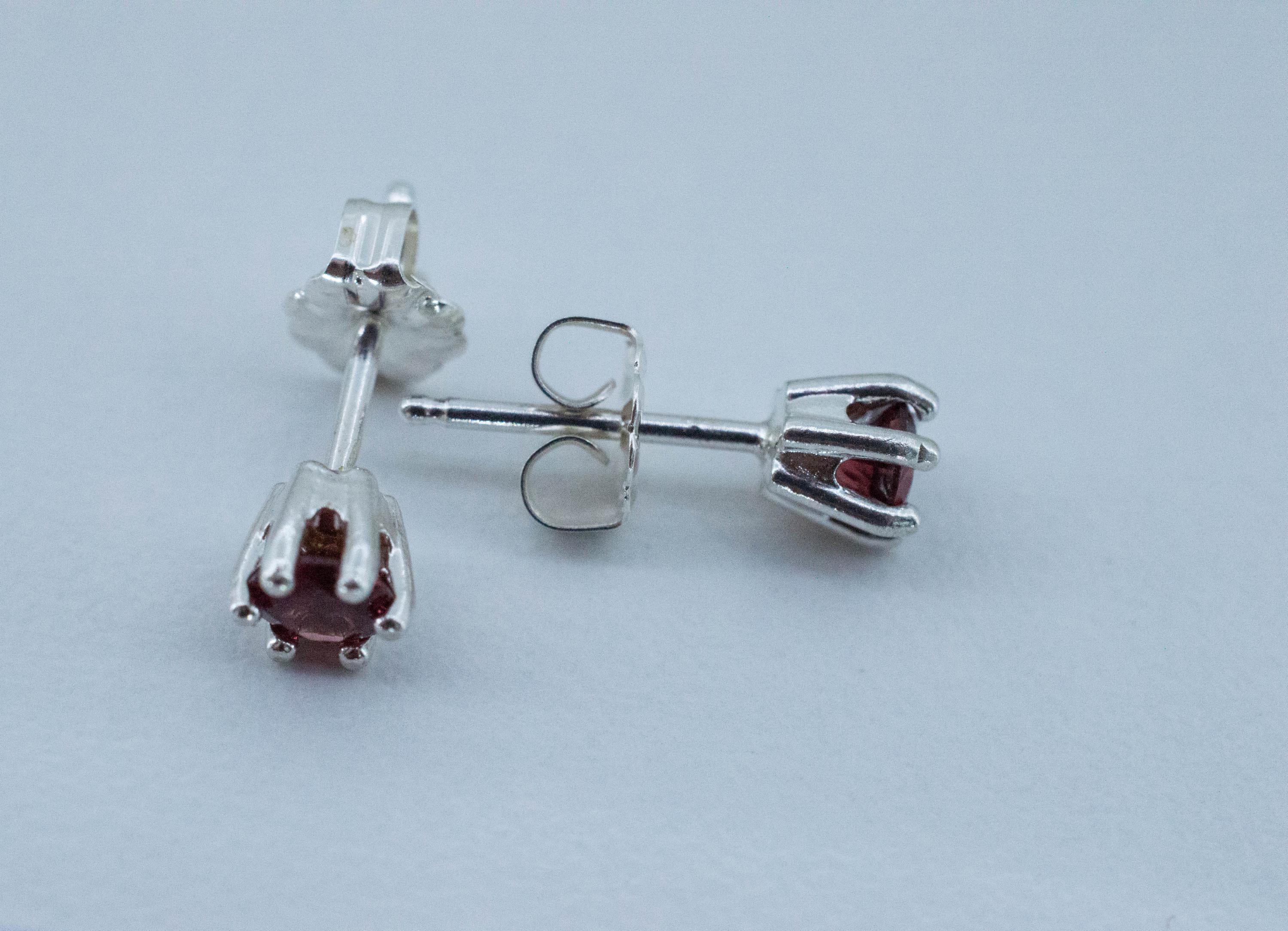 Pyrope Garnet Earrings; Natural Untreated Madagascar Garnet; 0.575cts - Mark Oliver Gems