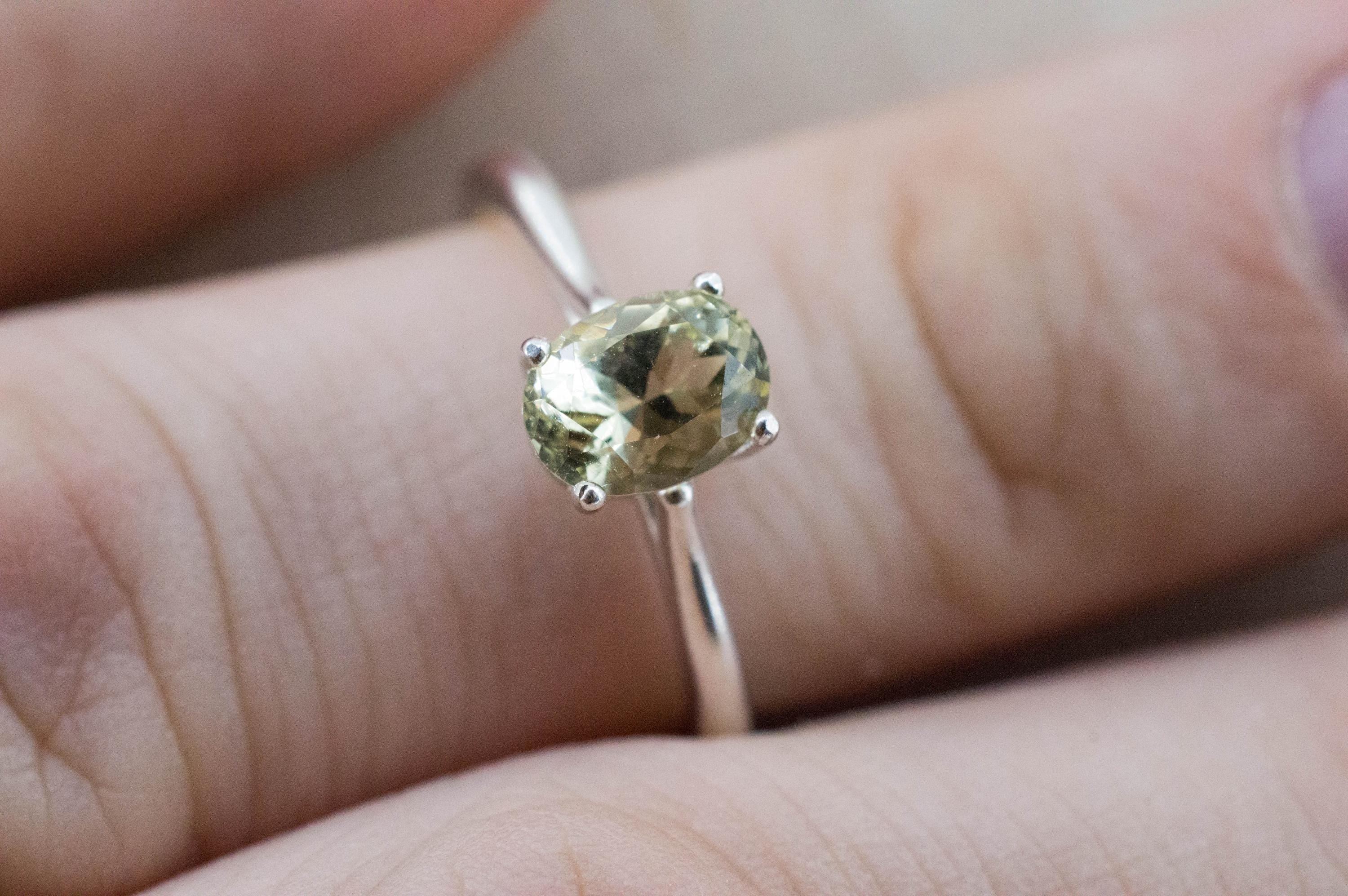 Heliodor Ring, Natural Untreated Ukraine Golden Beryl; 0.860cts - Mark Oliver Gems