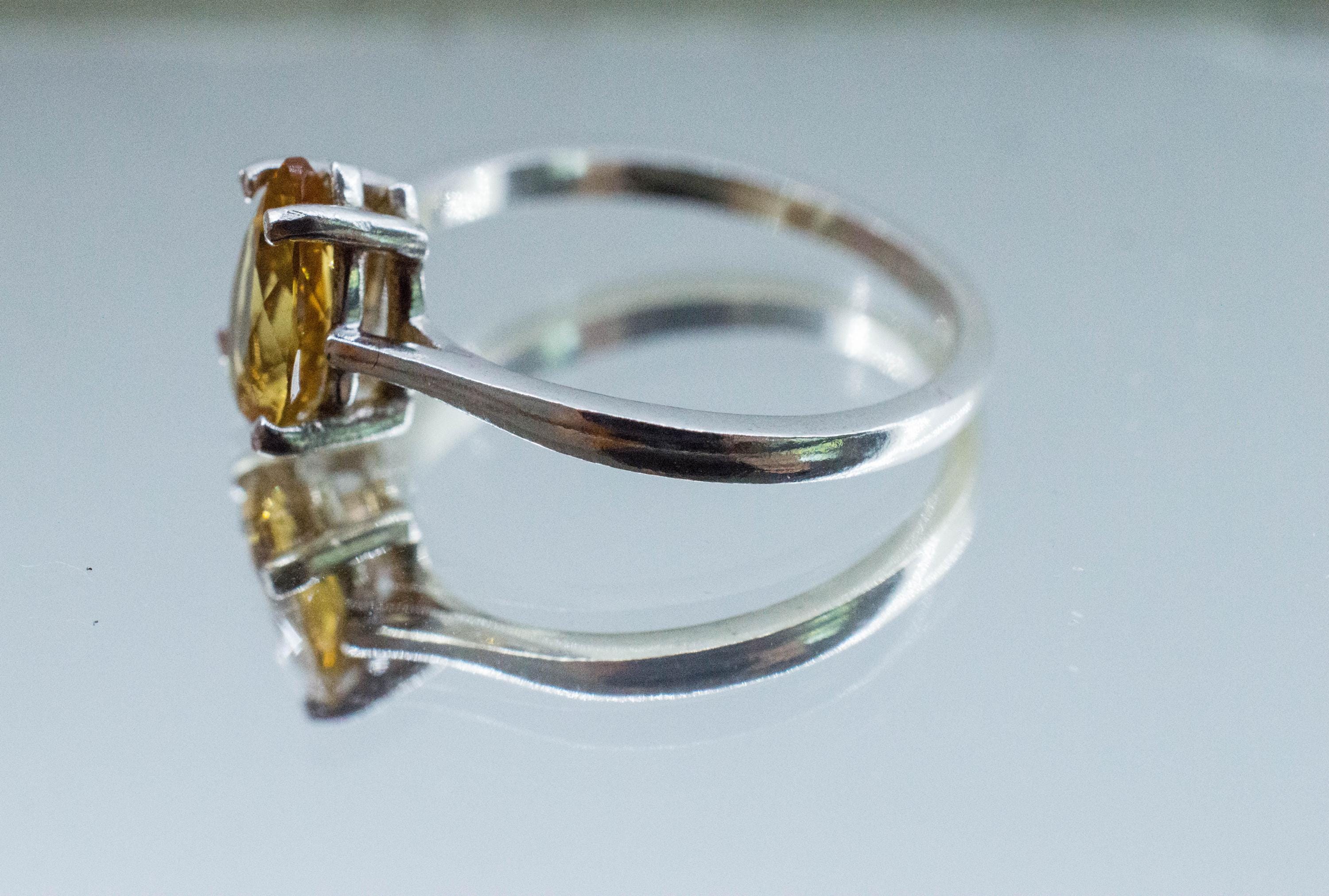 Heliodor Ring, Natural Untreated Madagascar Golden Beryl; 1.045cts - Mark Oliver Gems