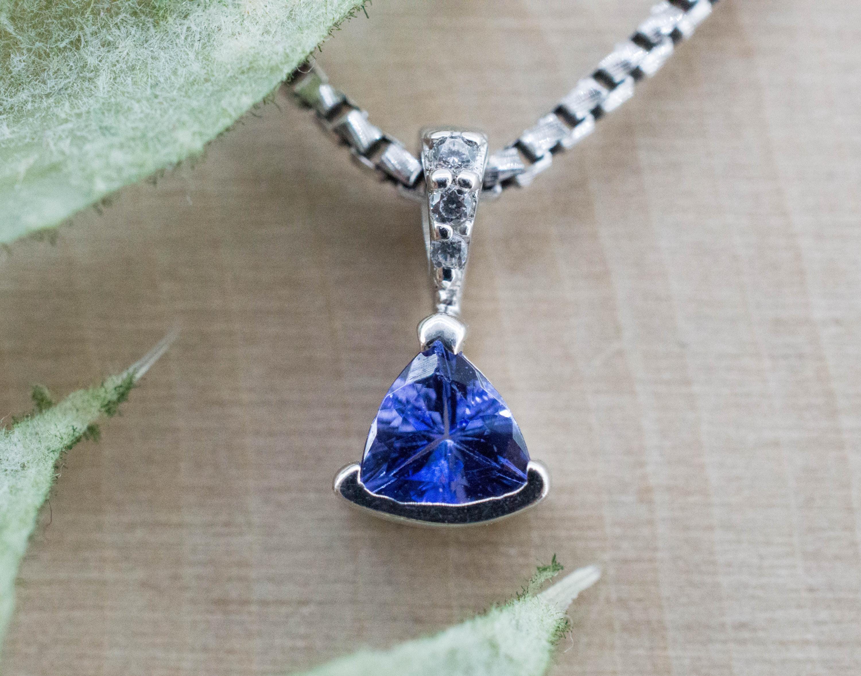 Tanzanite Pendant; Natural Tanzania Tanzanite; 0.330cts - Mark Oliver Gems
