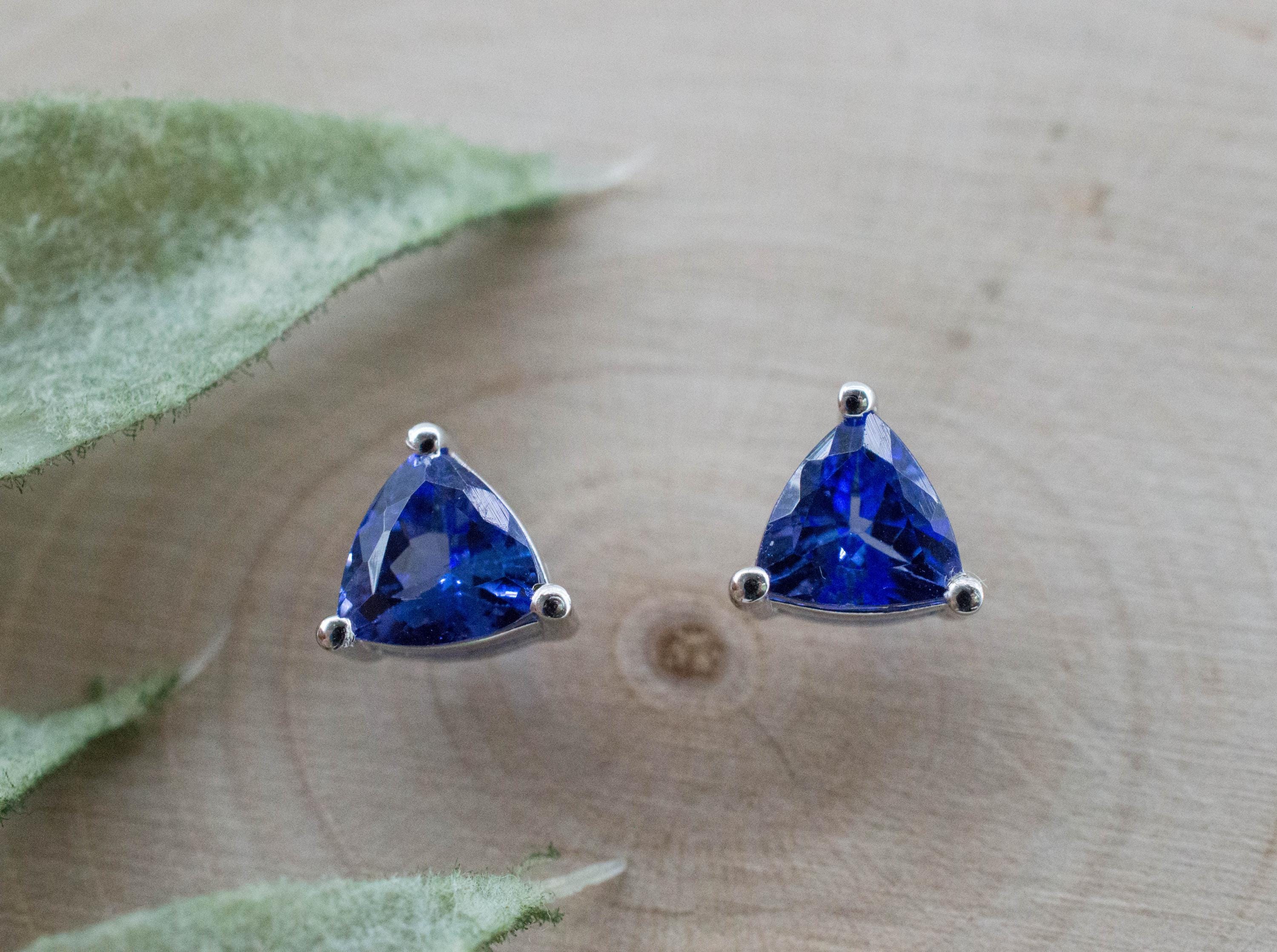 Tanzanite Earrings; Natural Tanzania Tanzanite; 0.955cts - Mark Oliver Gems