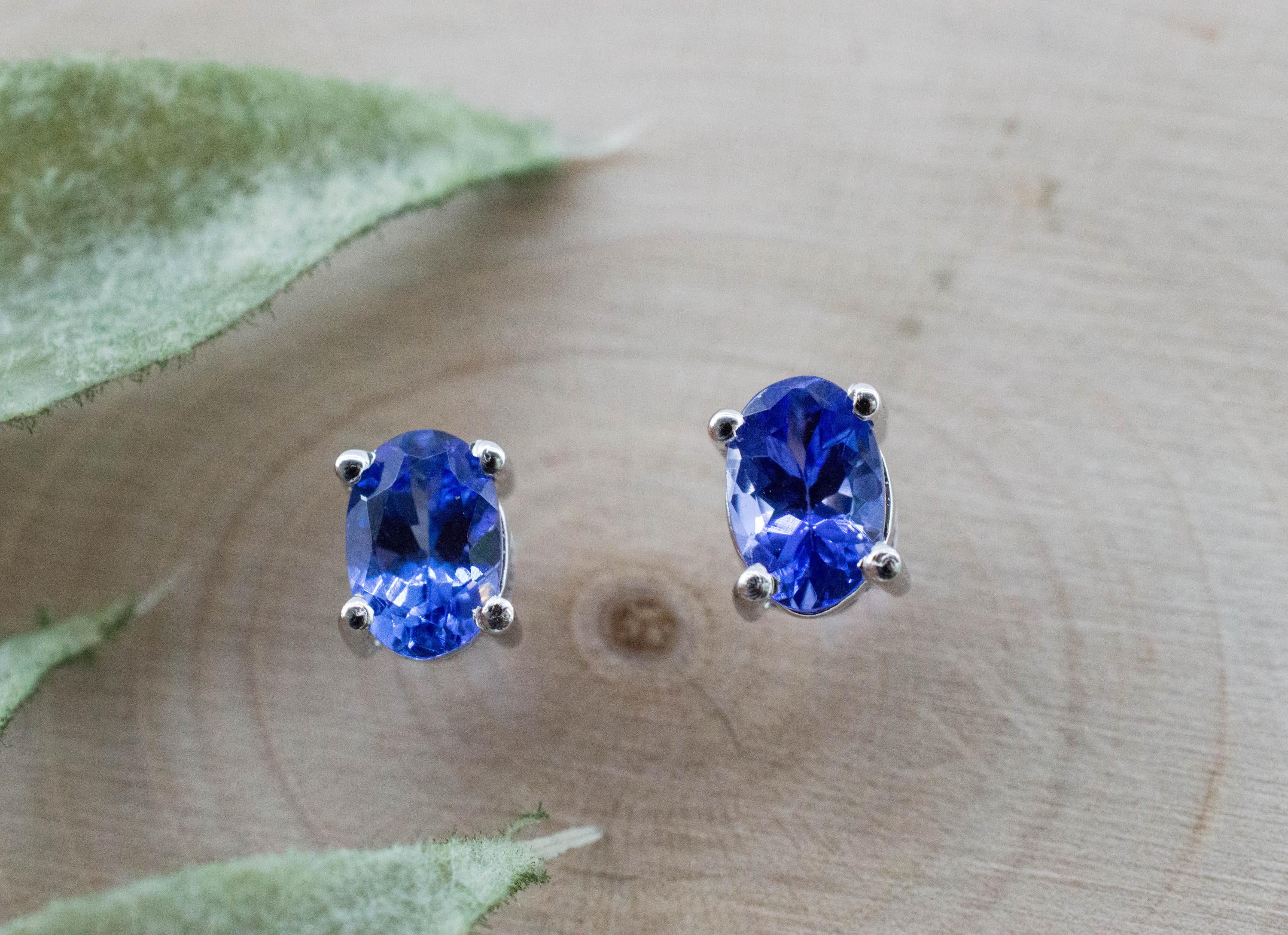 Tanzanite Earrings; Natural Tanzania Tanzanite; 0.985cts - Mark Oliver Gems