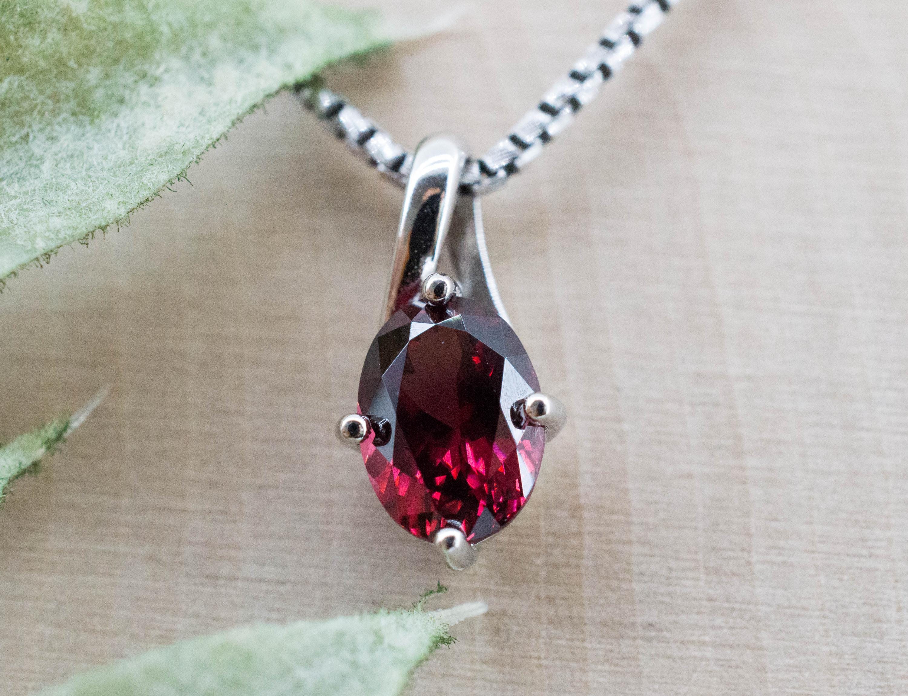 Pyrope Garnet Pendant; Natural Untreated Madagascar Garnet; 1.670cts - Mark Oliver Gems