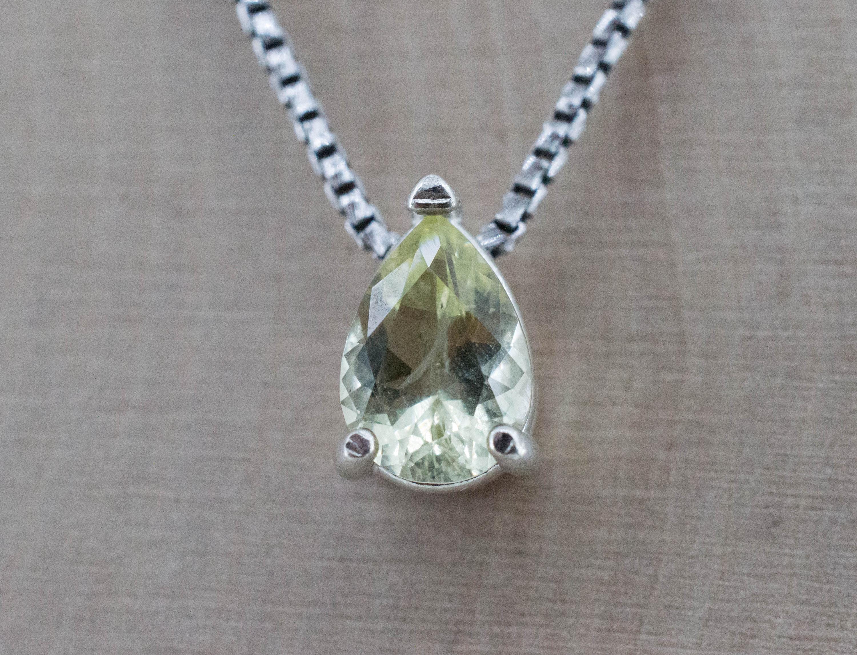 Heliodor Pendant, Natural Untreated Ukraine Golden Beryl; 1.300cts - Mark Oliver Gems