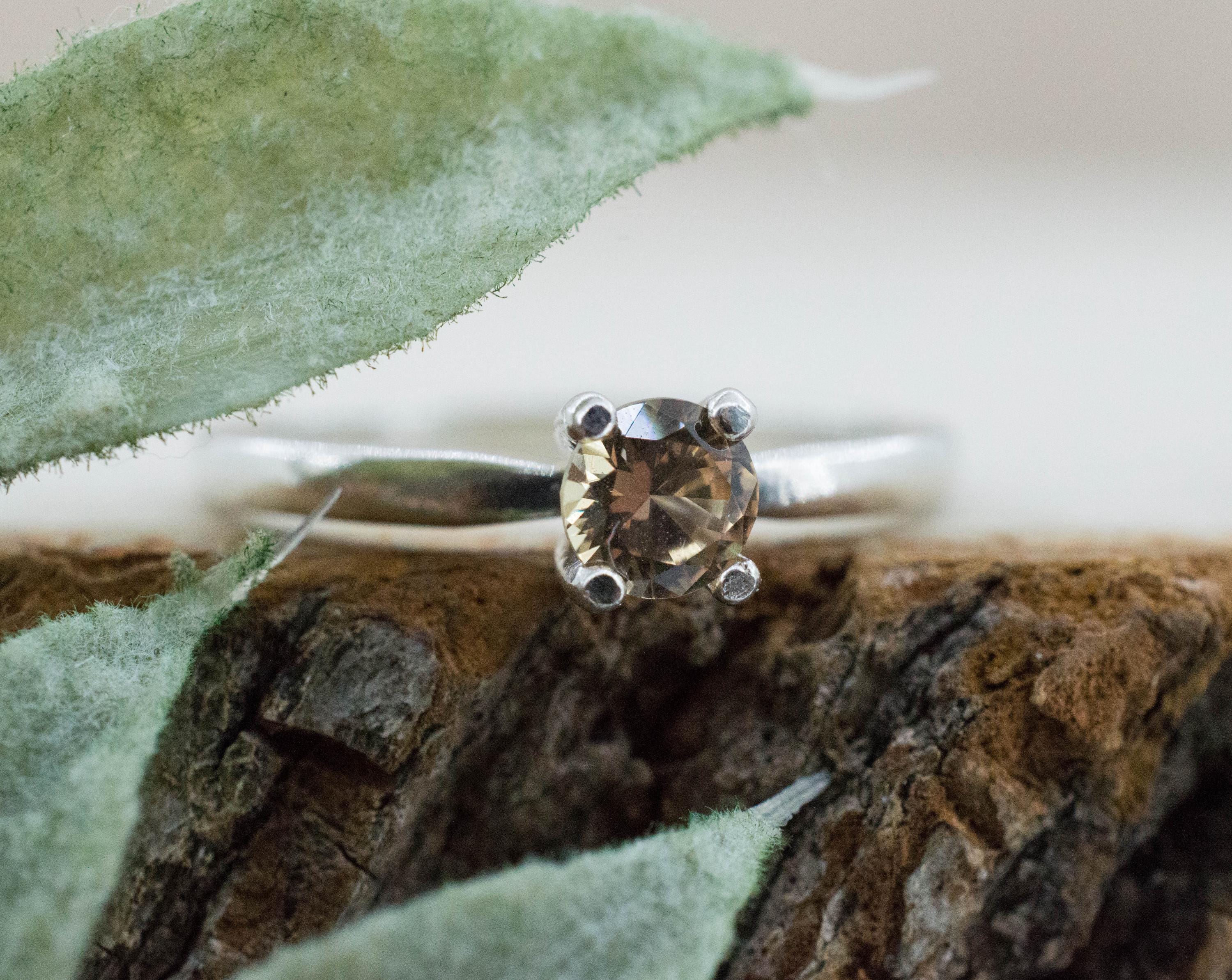 Peach Sapphire Ring, Natural Untreated Tanzania Umba Sapphire; 0.430cts - Mark Oliver Gems