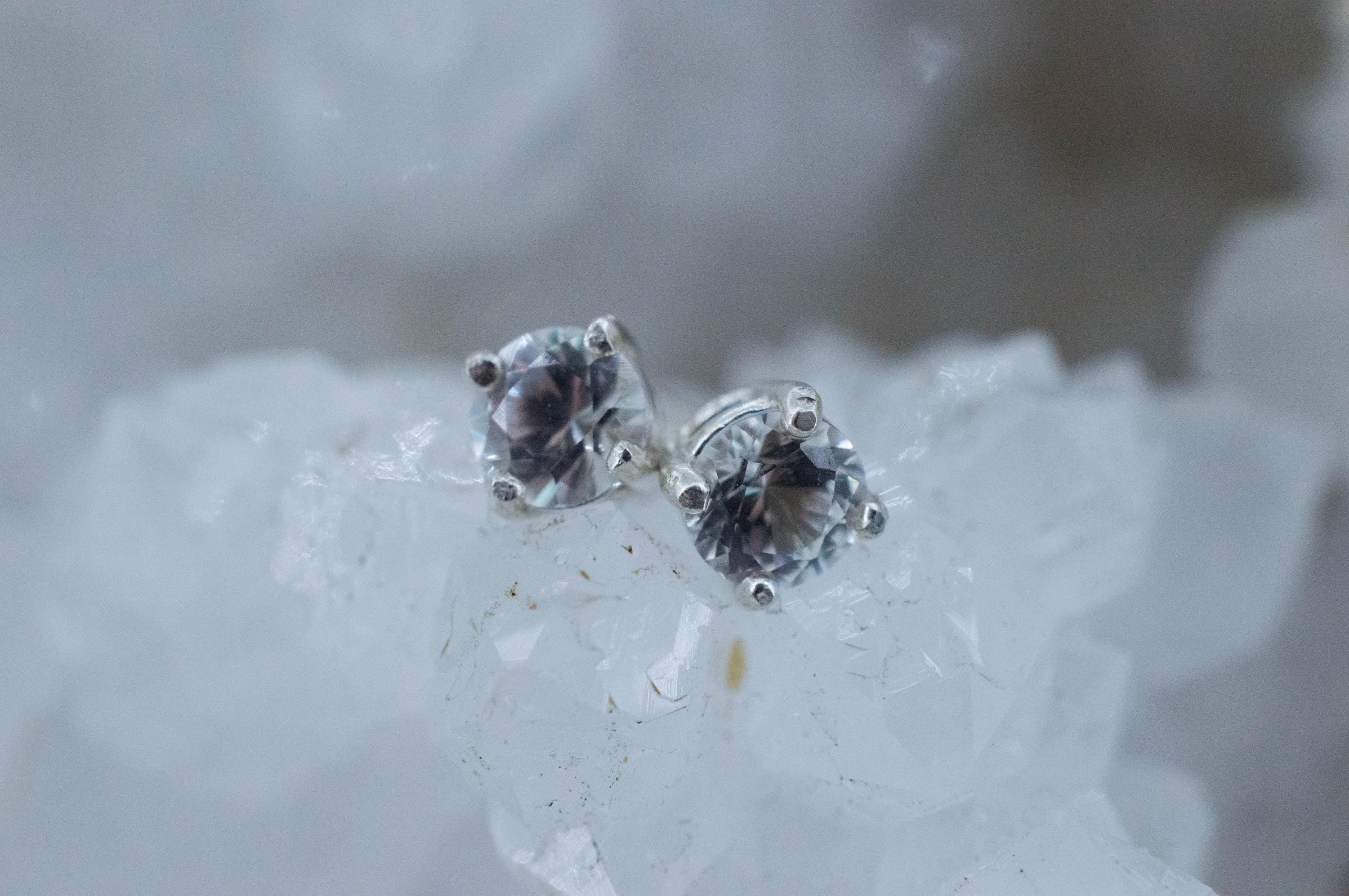 White Sapphire Earrings, Natural Sri Lanka Sapphire; 0.940cts - Mark Oliver Gems