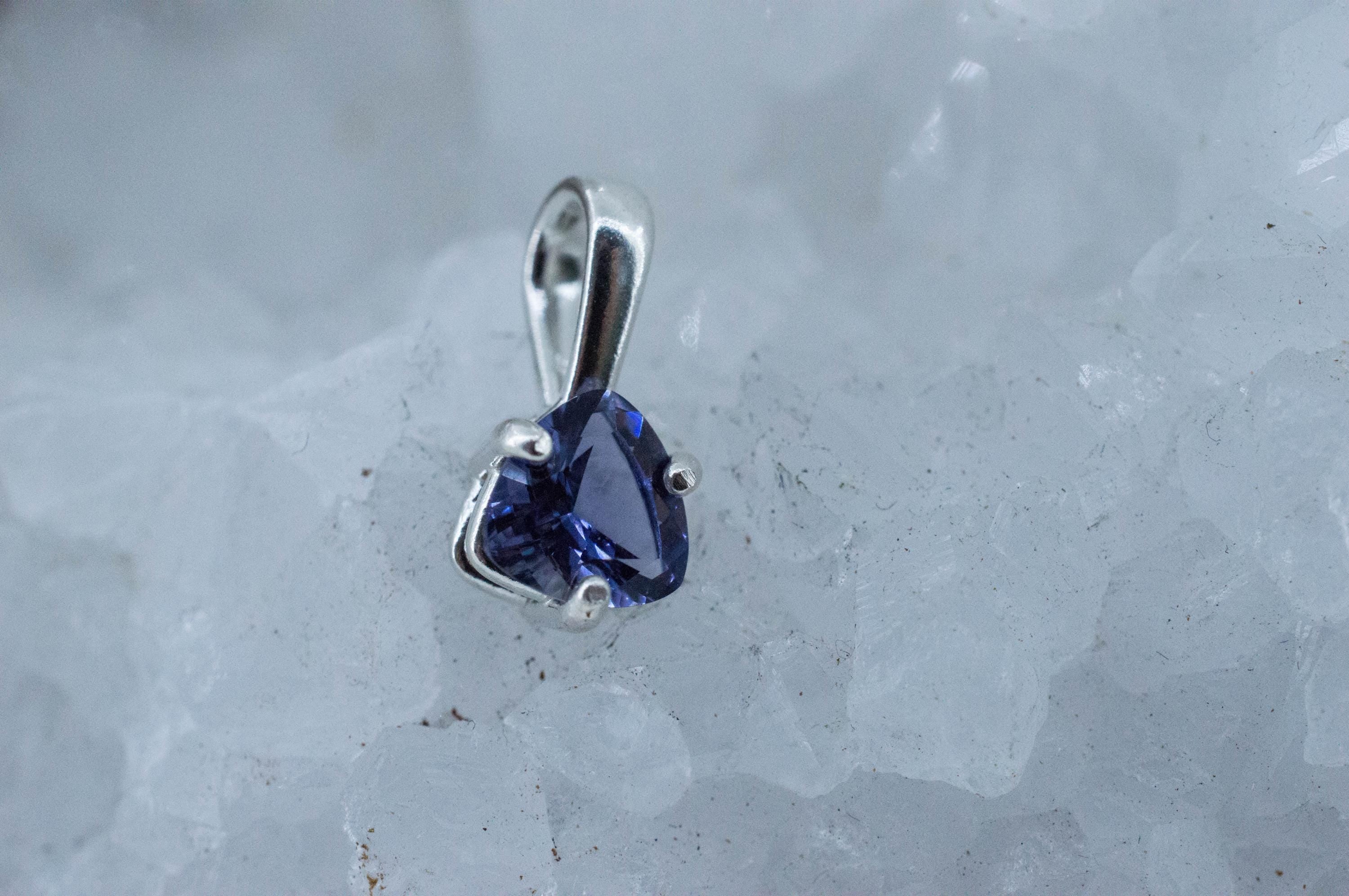 Iolite Pendant; Natural Untreated Tanzania Iolite; 0.750cts - Mark Oliver Gems