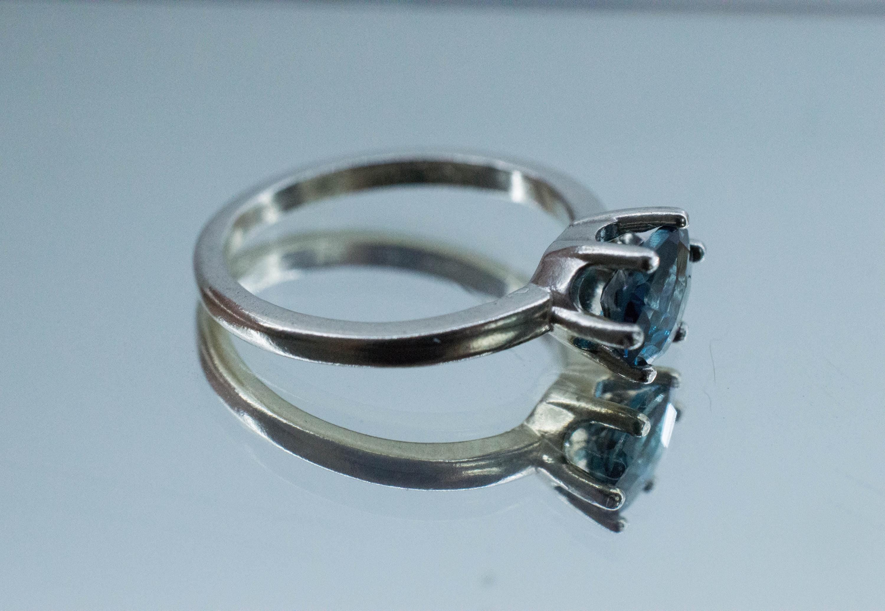London Blue Topaz Ring, Natural Brazil Topaz; 1.315cts - Mark Oliver Gems