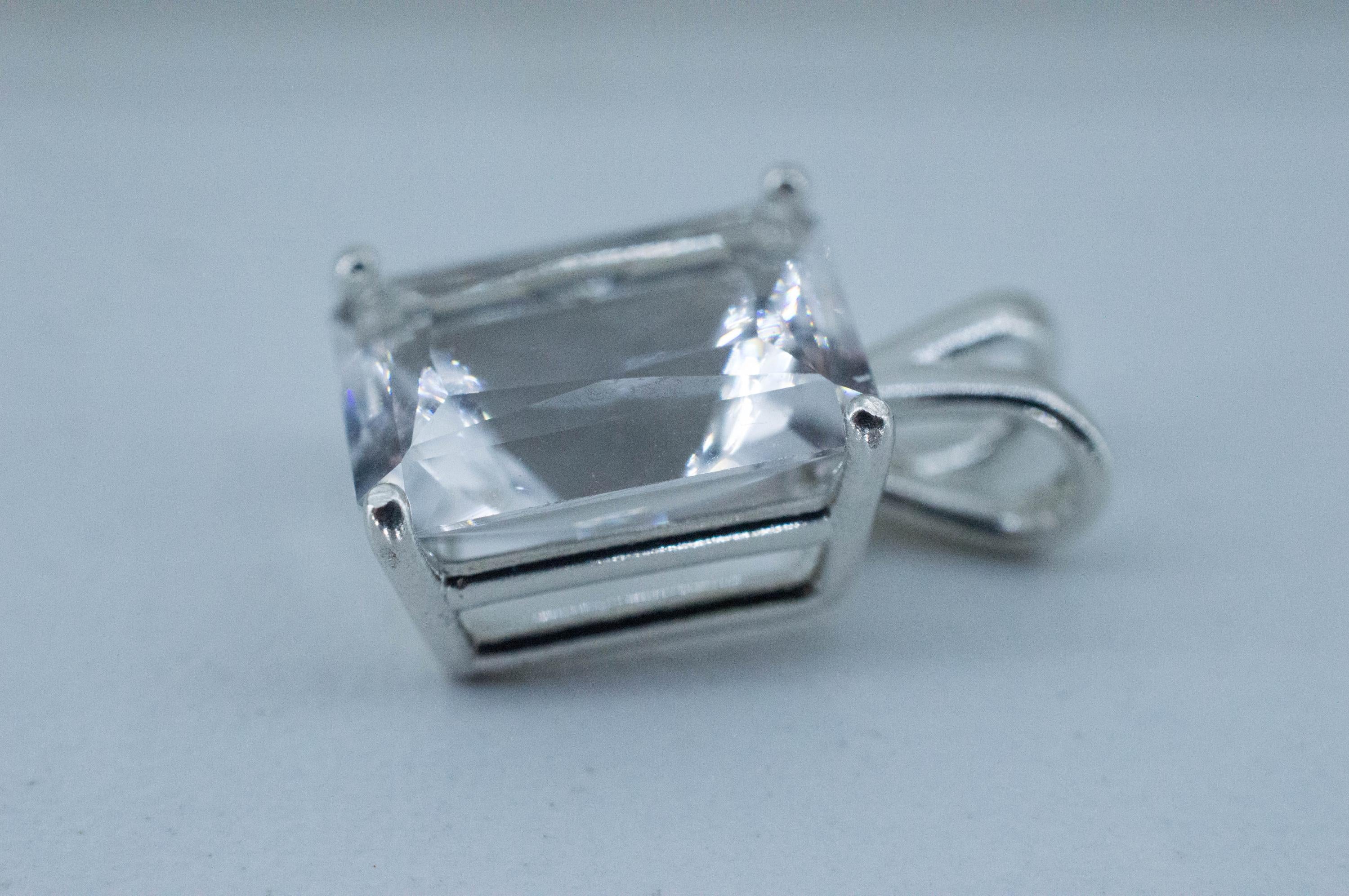 Quartz Pendant, Natural Untreated Tanzania Mondo Quartz; 5.160cts - Mark Oliver Gems