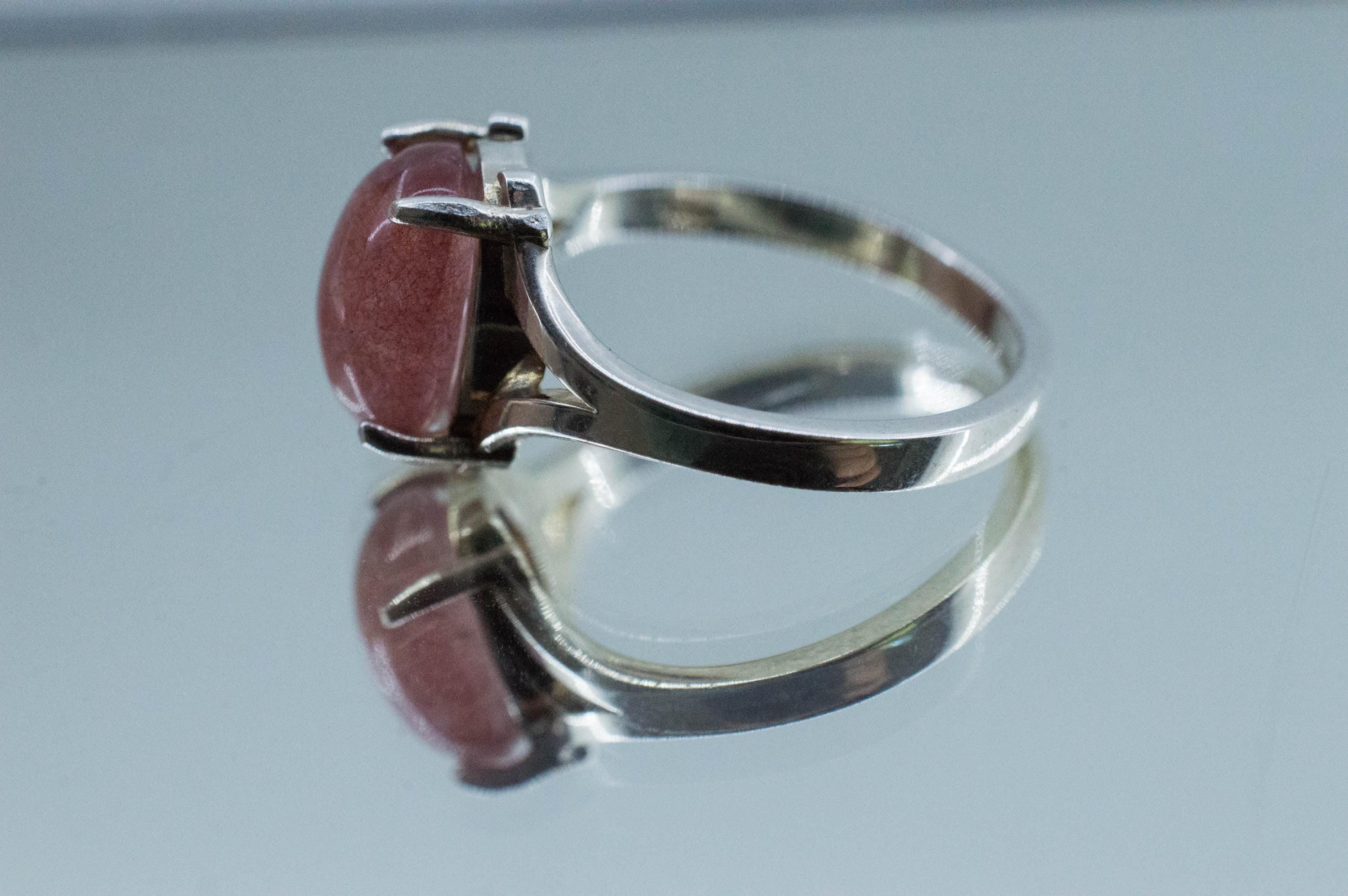 Strawberry Quartz Ring; Natural Untreated Mexico Quartz; 2.690cts - Mark Oliver Gems