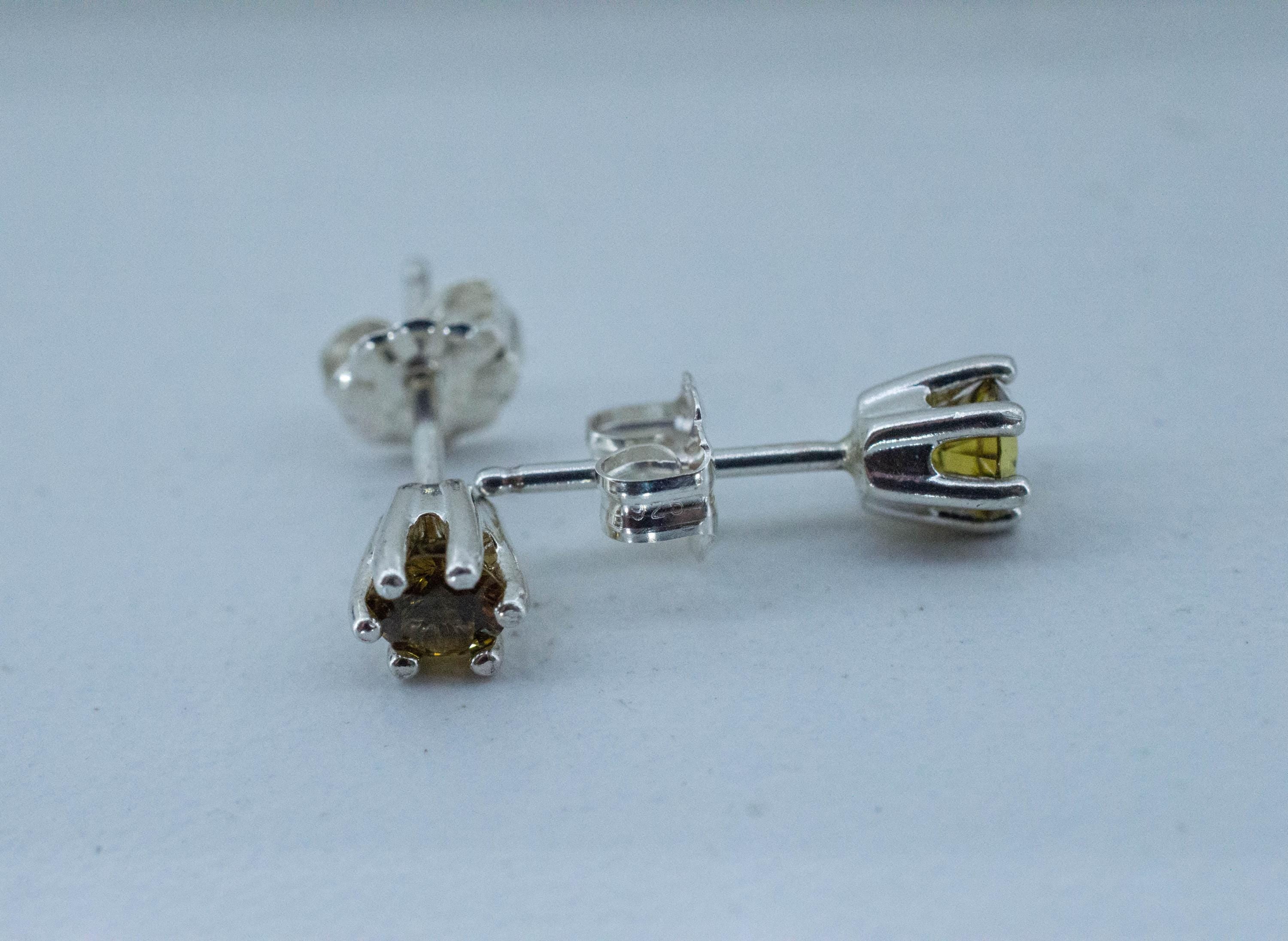 Mali Garnet Earrings; Genuine Untreated Mali Garnet; 0.520cts - Mark Oliver Gems