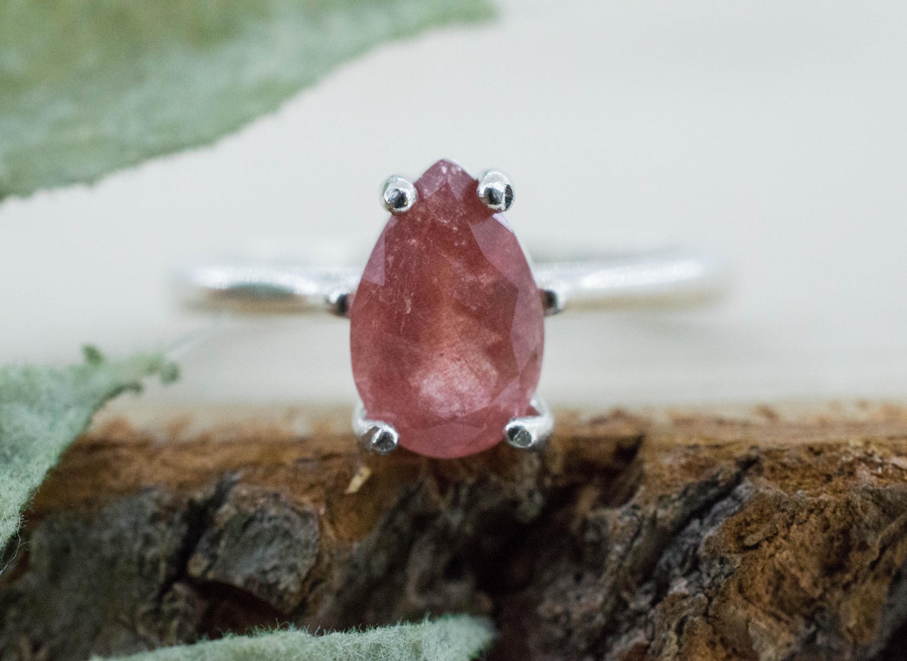 Strawberry Quartz Ring; Natural Untreated Mexico Quartz; 1.100cts - Mark Oliver Gems