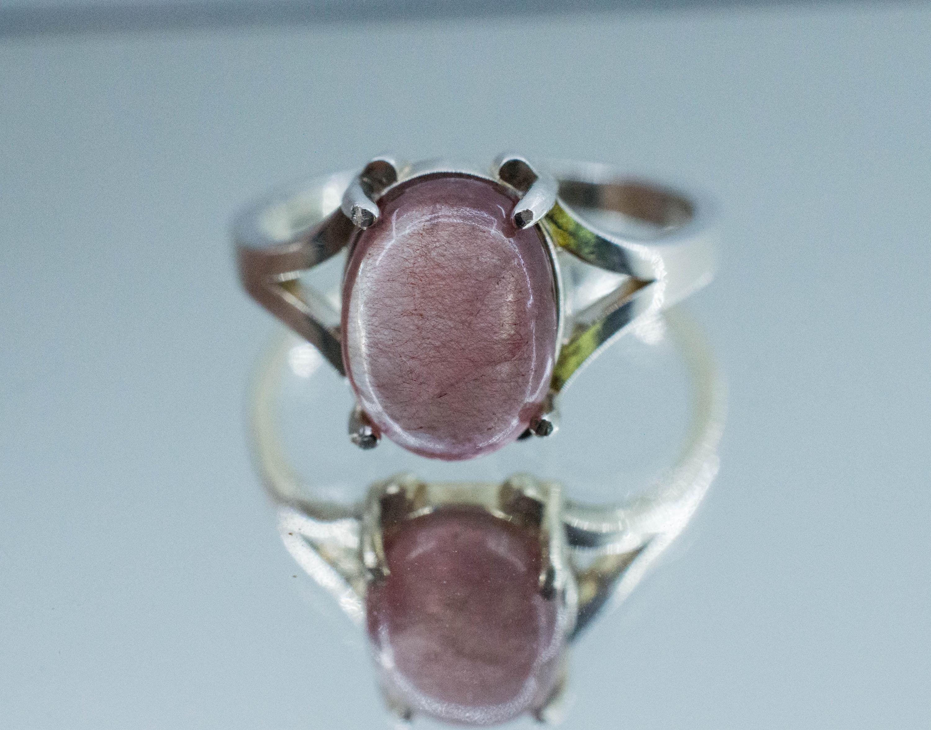 Strawberry Quartz Ring; Natural Untreated Mexico Quartz; 2.690cts - Mark Oliver Gems