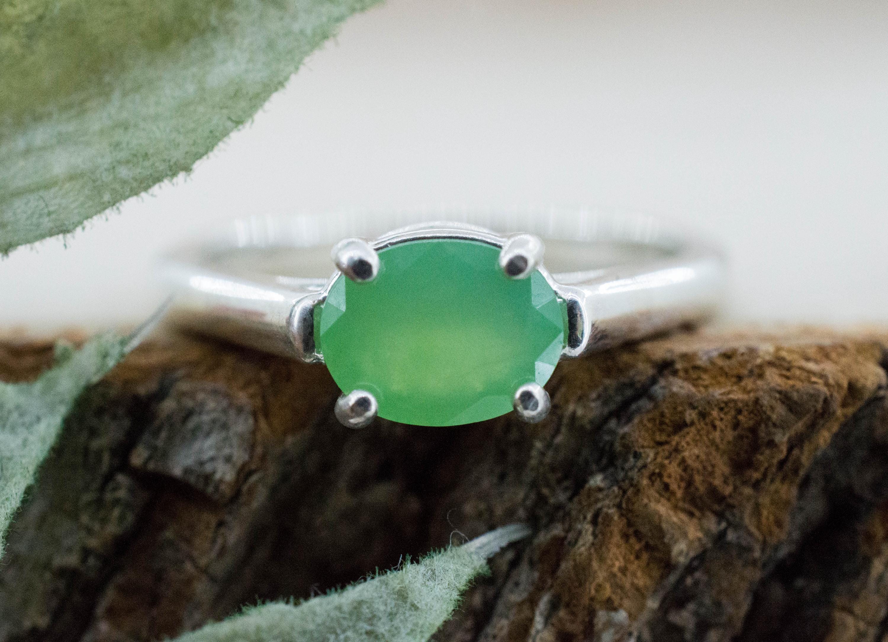 Chrysoprase Ring, Natural Untreated Australian Chrysoprase; 0.800cts - Mark Oliver Gems