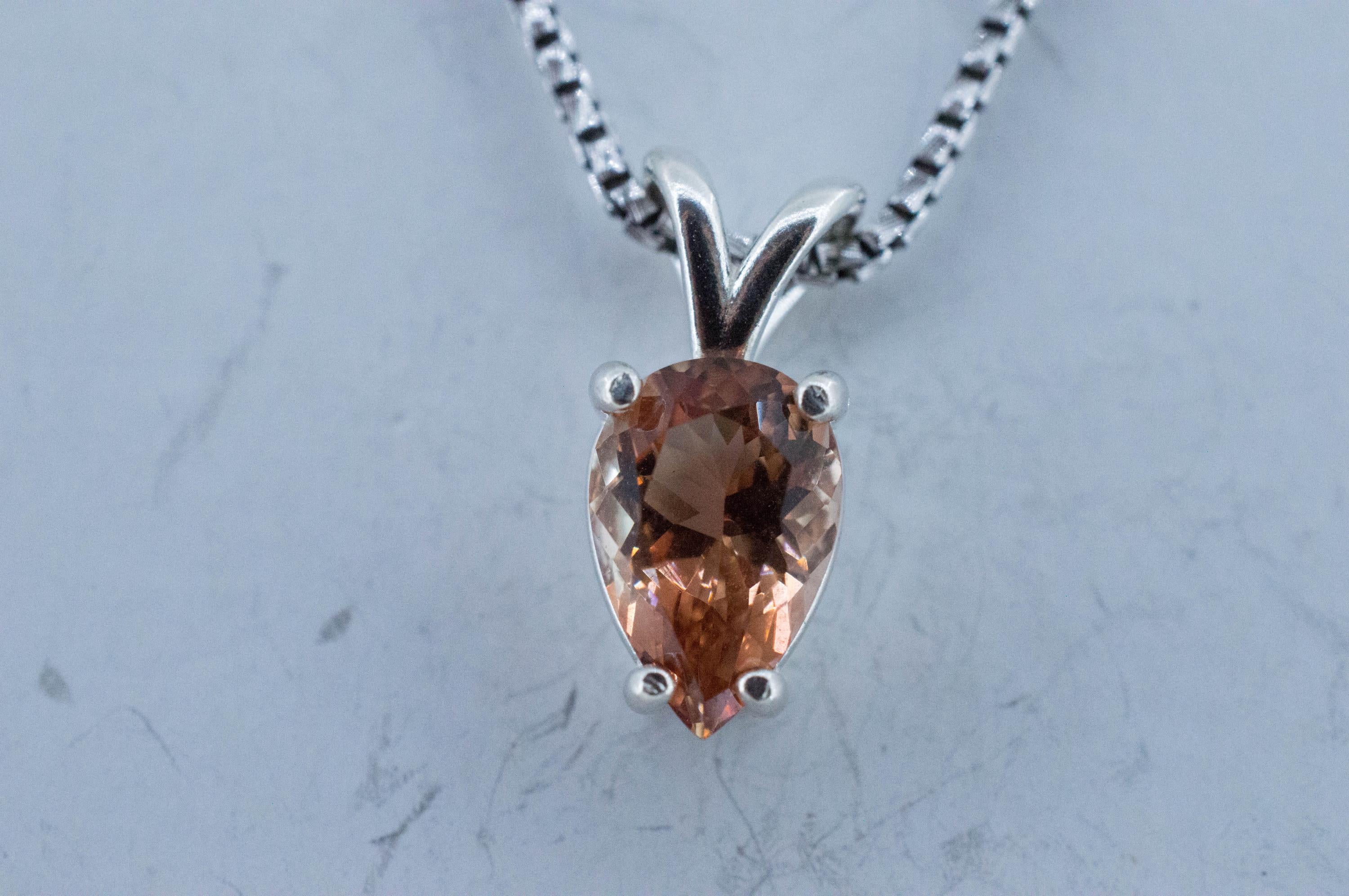 Oregon Sunstone Pendant, Natural Untreated Oregon Sunstone; 1.575cts - Mark Oliver Gems